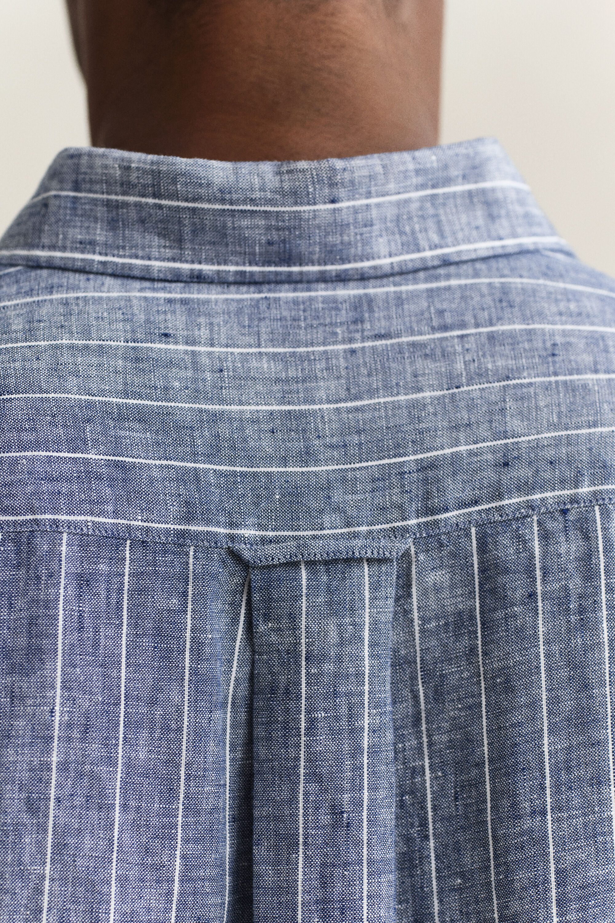 Gestreiftes Leinenhemd