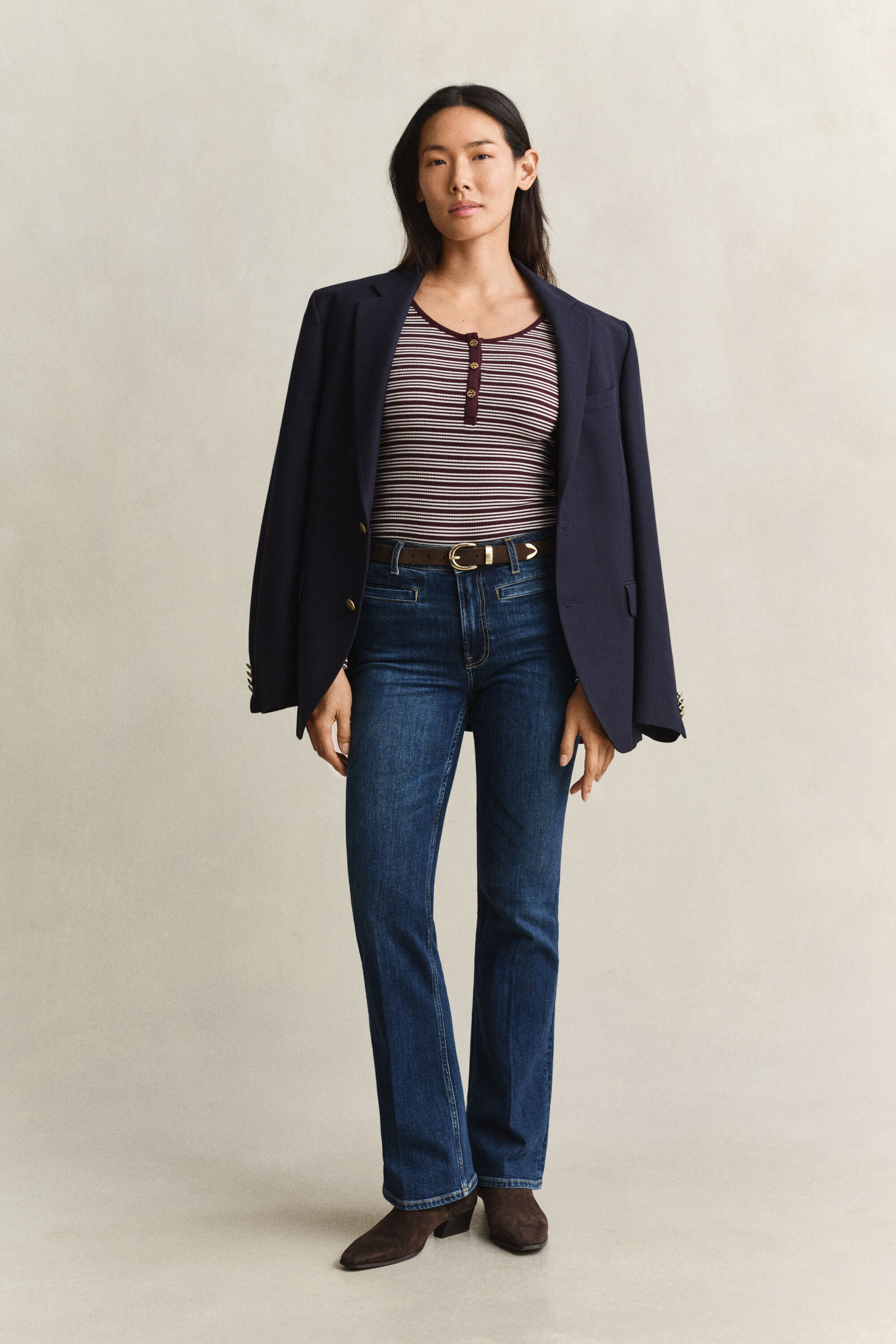 Geripptes langärmliges Henley-Shirt