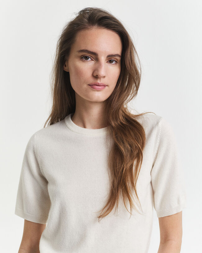 Kurz&auml;rmliger Rundhalspullover aus superfeiner Lambswool