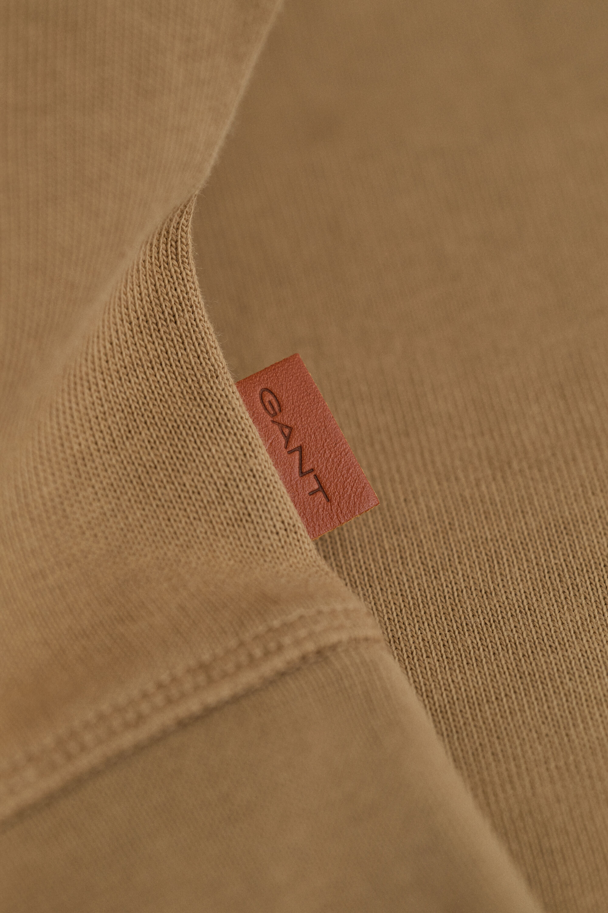 Sweatshirt mit Reißverschlusskragen aus Romanit