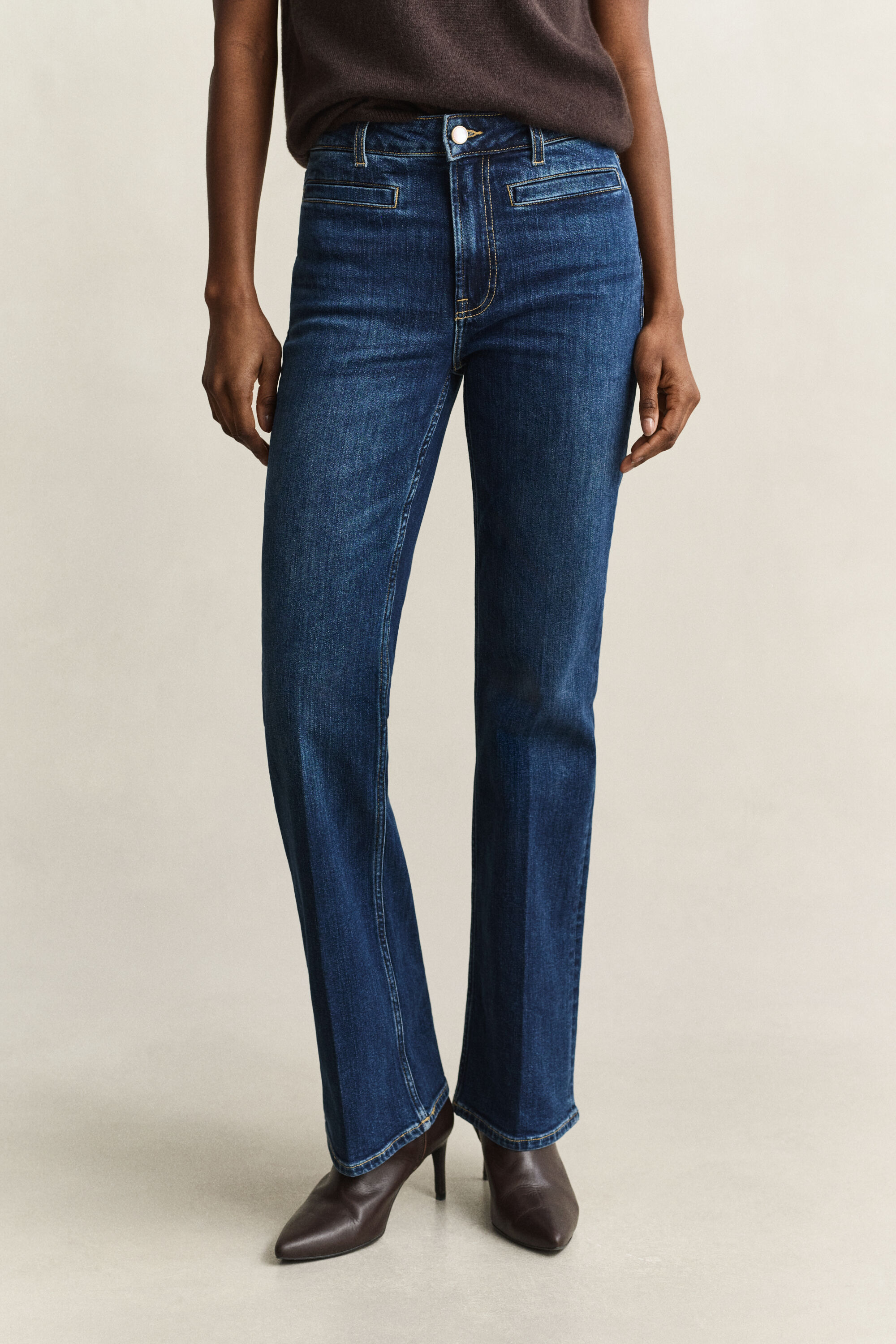 Monogram Jeans mit ausgestelltem Bein