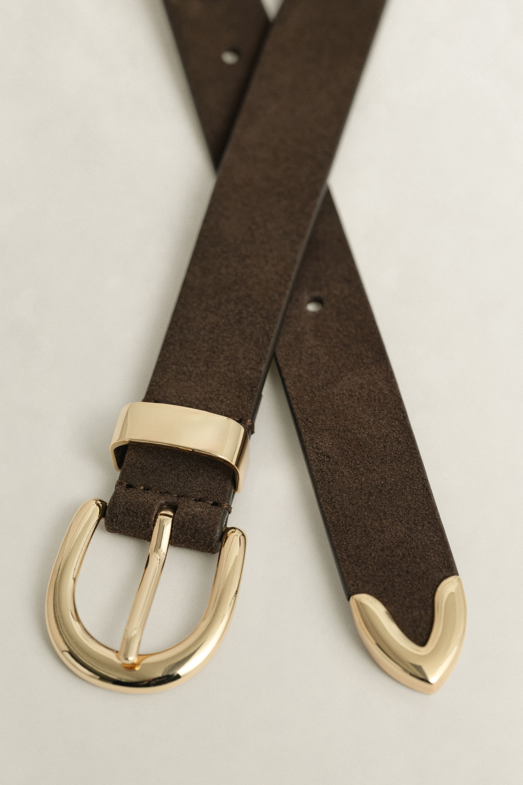Veloursledergürtel mit Metalldetails