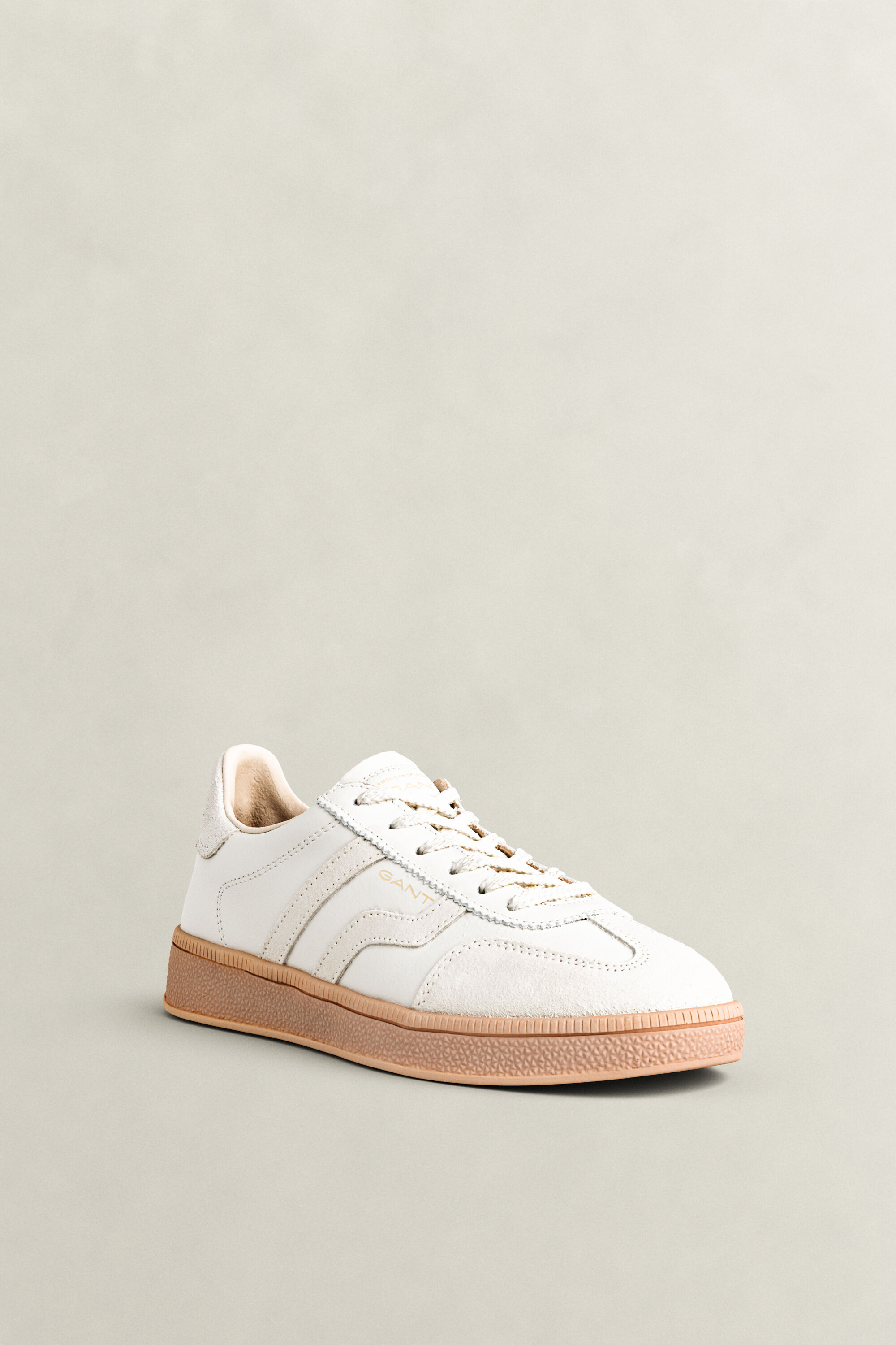 Cuzima Sneaker aus Veloursleder