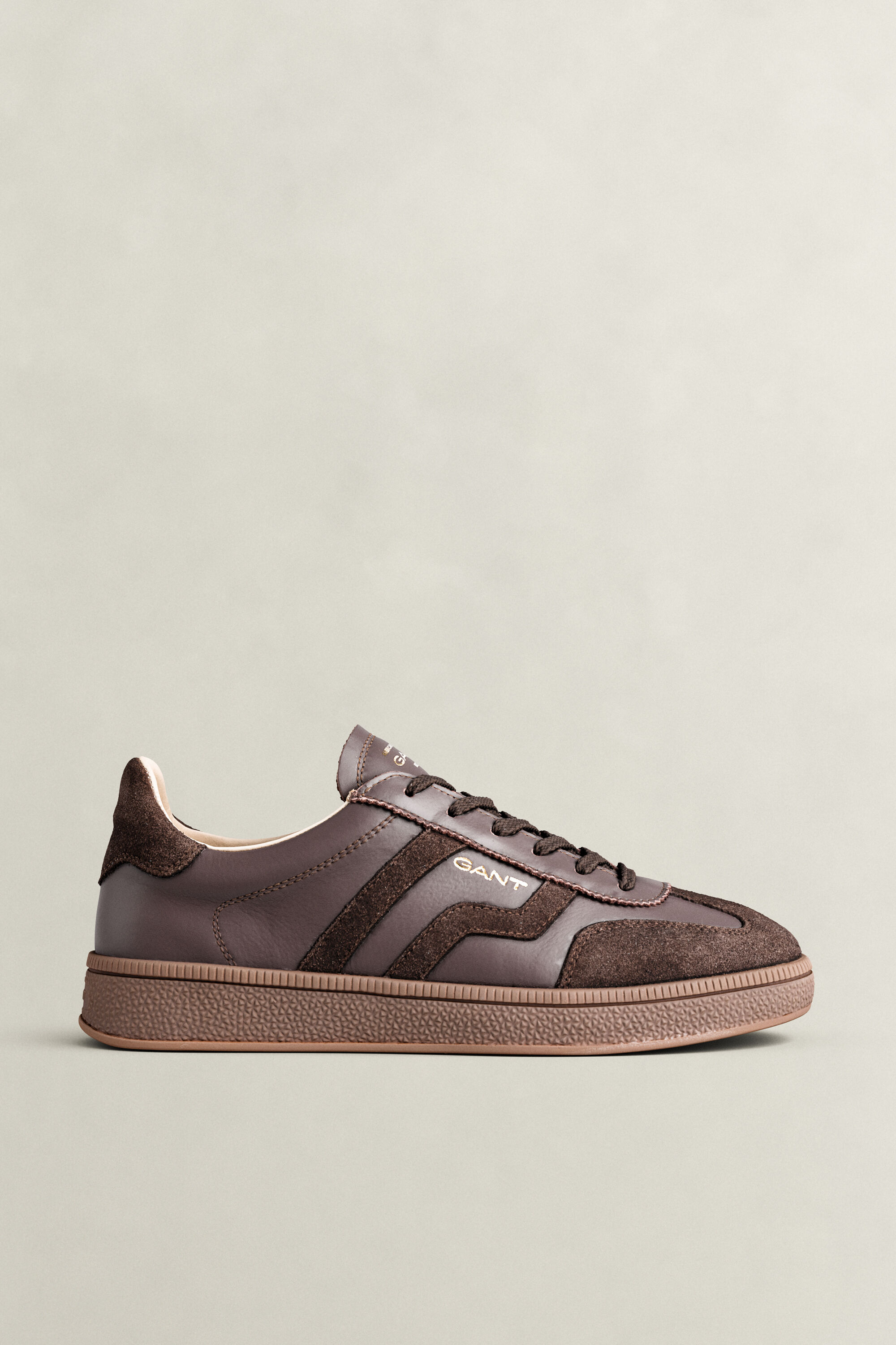 Cuzima Sneaker aus Veloursleder