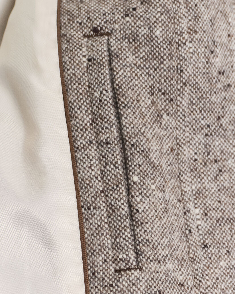 Wolljacke mit Kontrastkragen