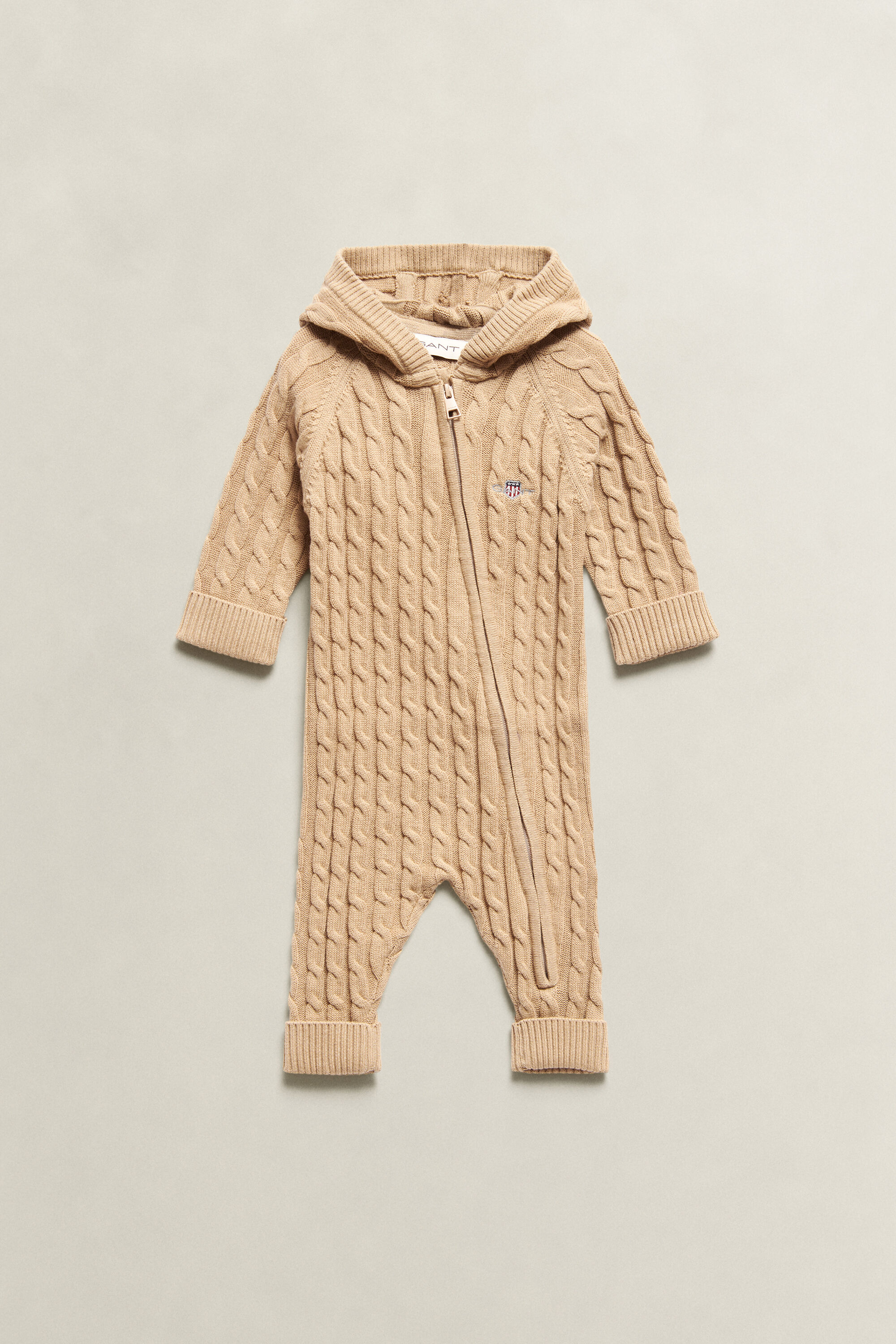 Baby Shield Schlafanzug mit Zopfmuster