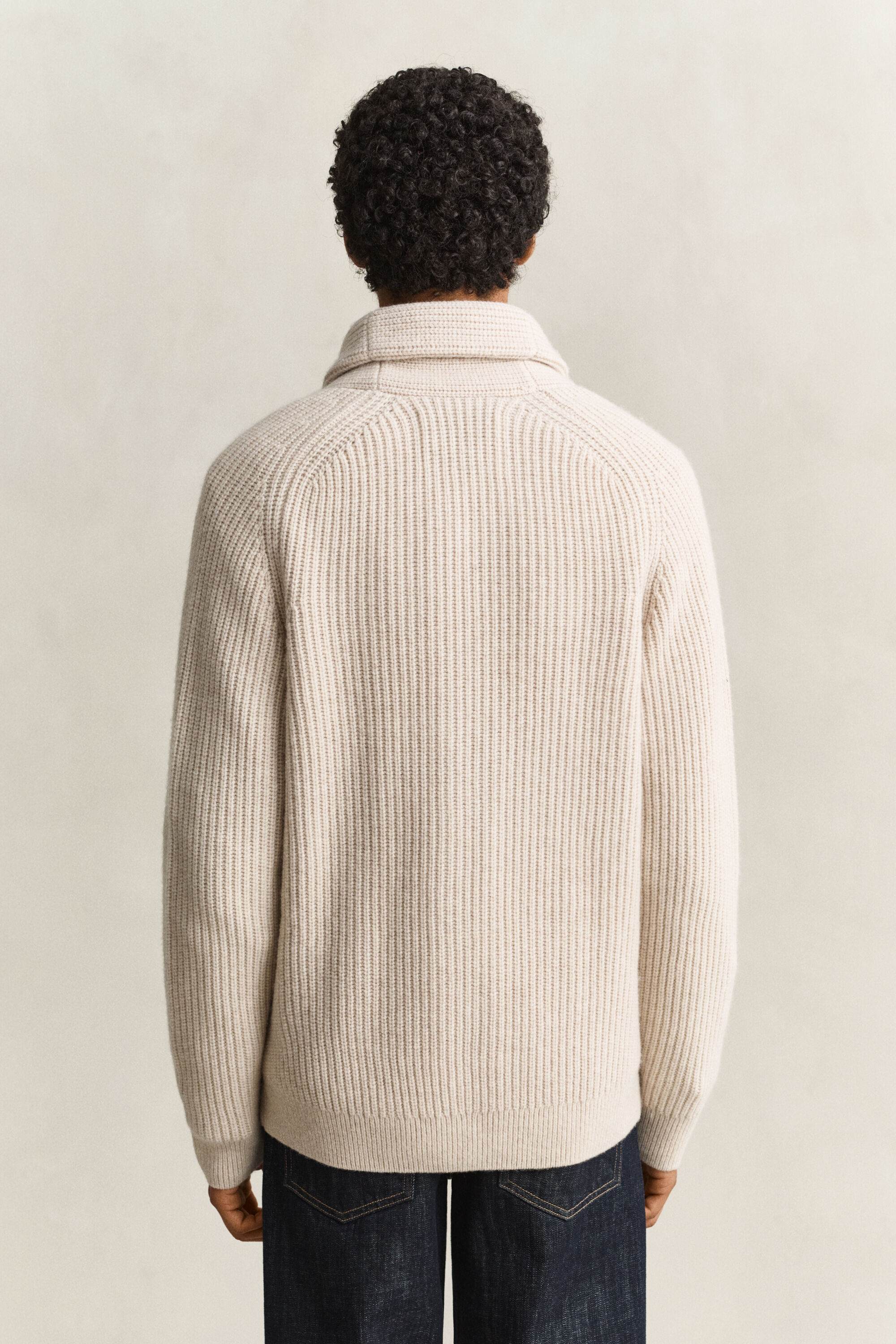 Gerippte Strickjacke aus Wollgemisch