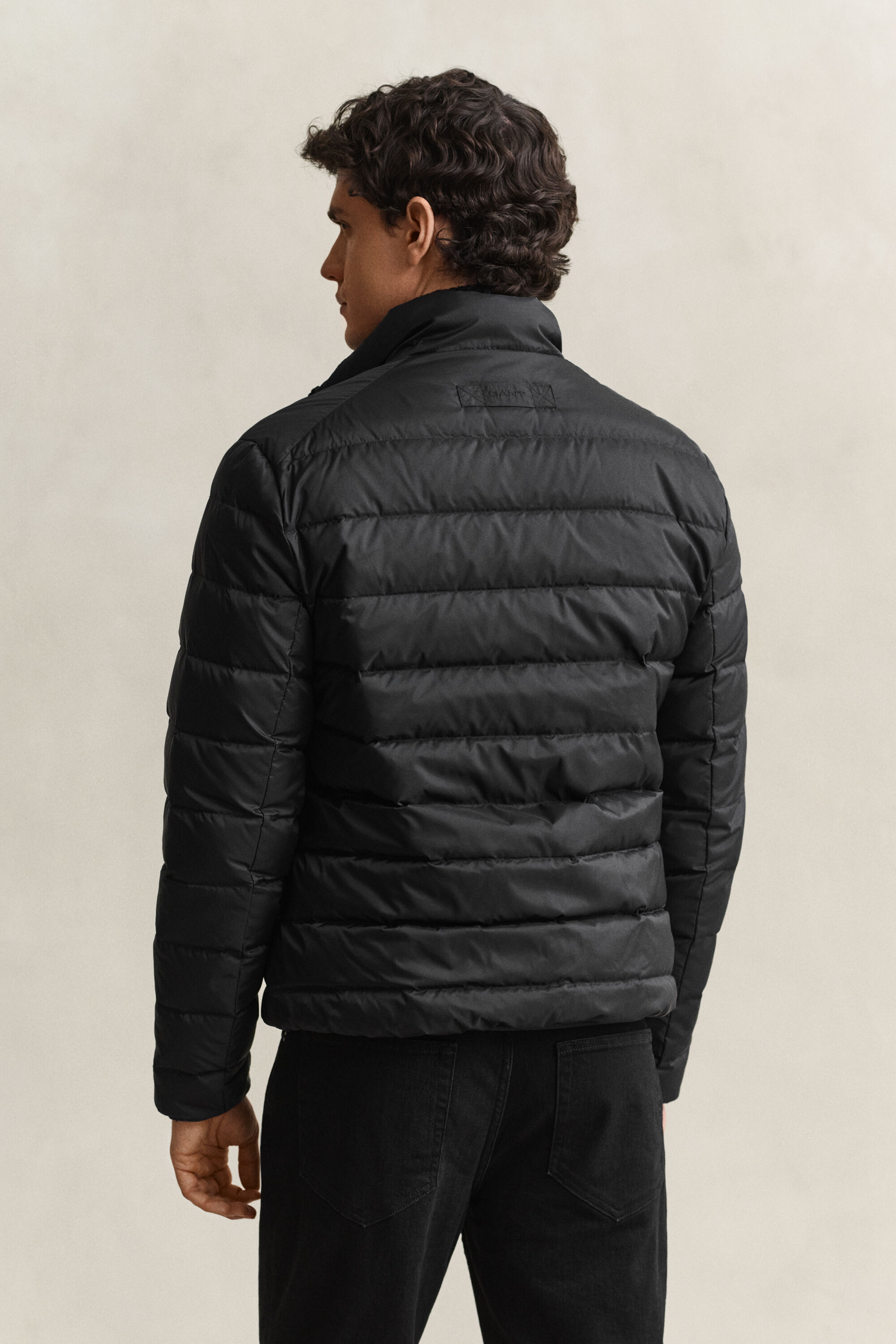 Leichte Daunenjacke