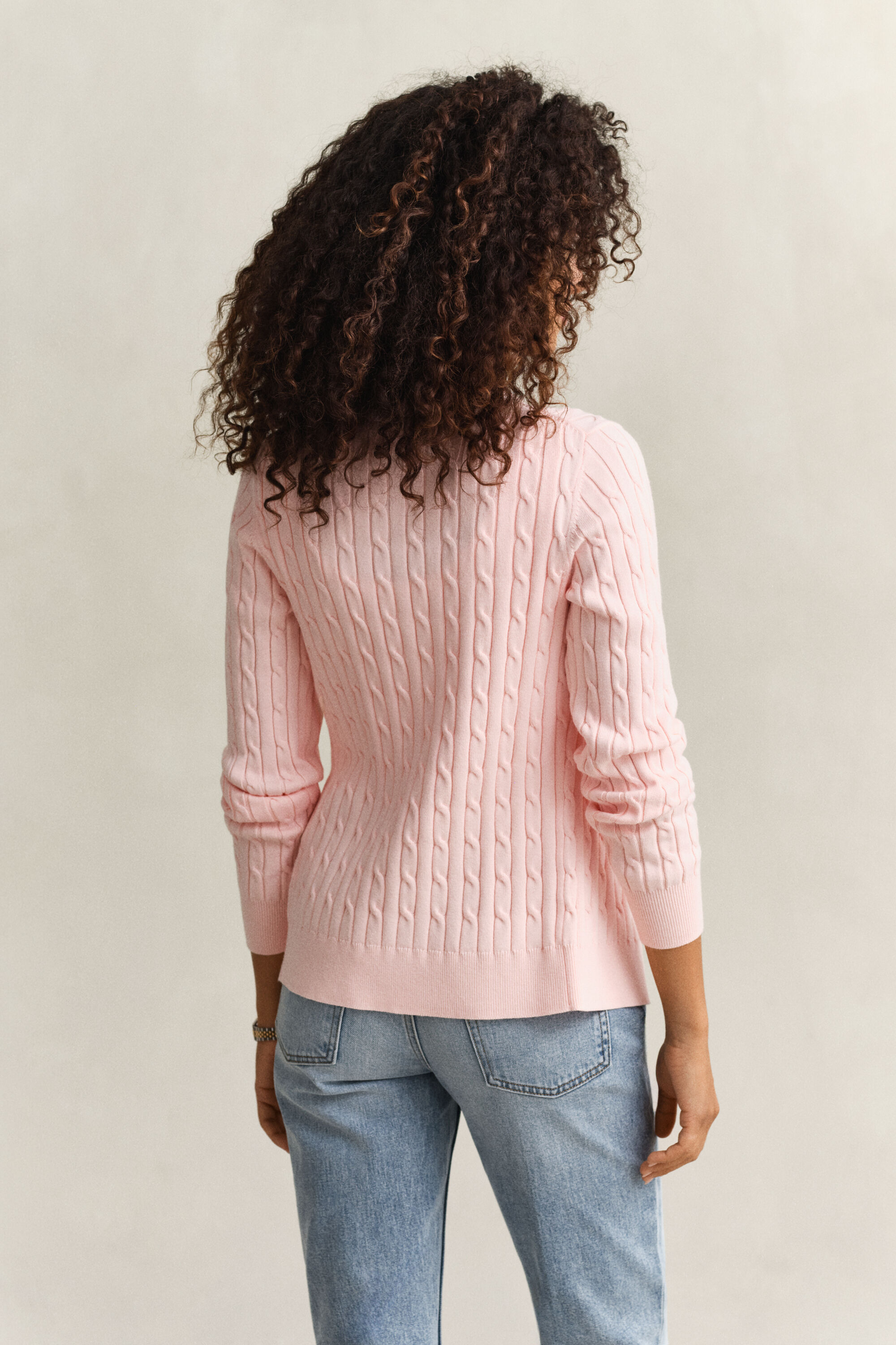 Strickjacke mit Zopfmuster