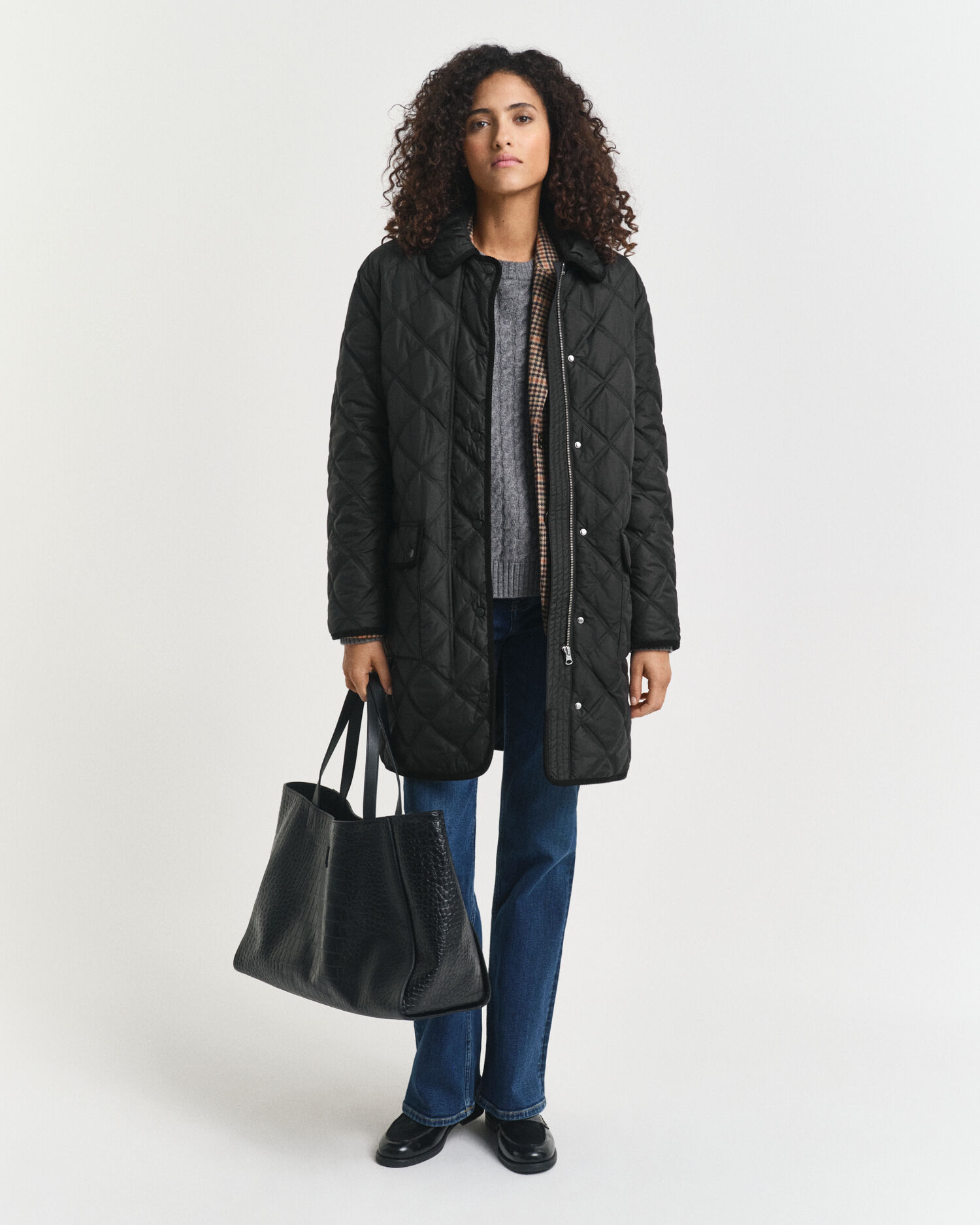 Gesteppter Mantel mit Cordbesatz