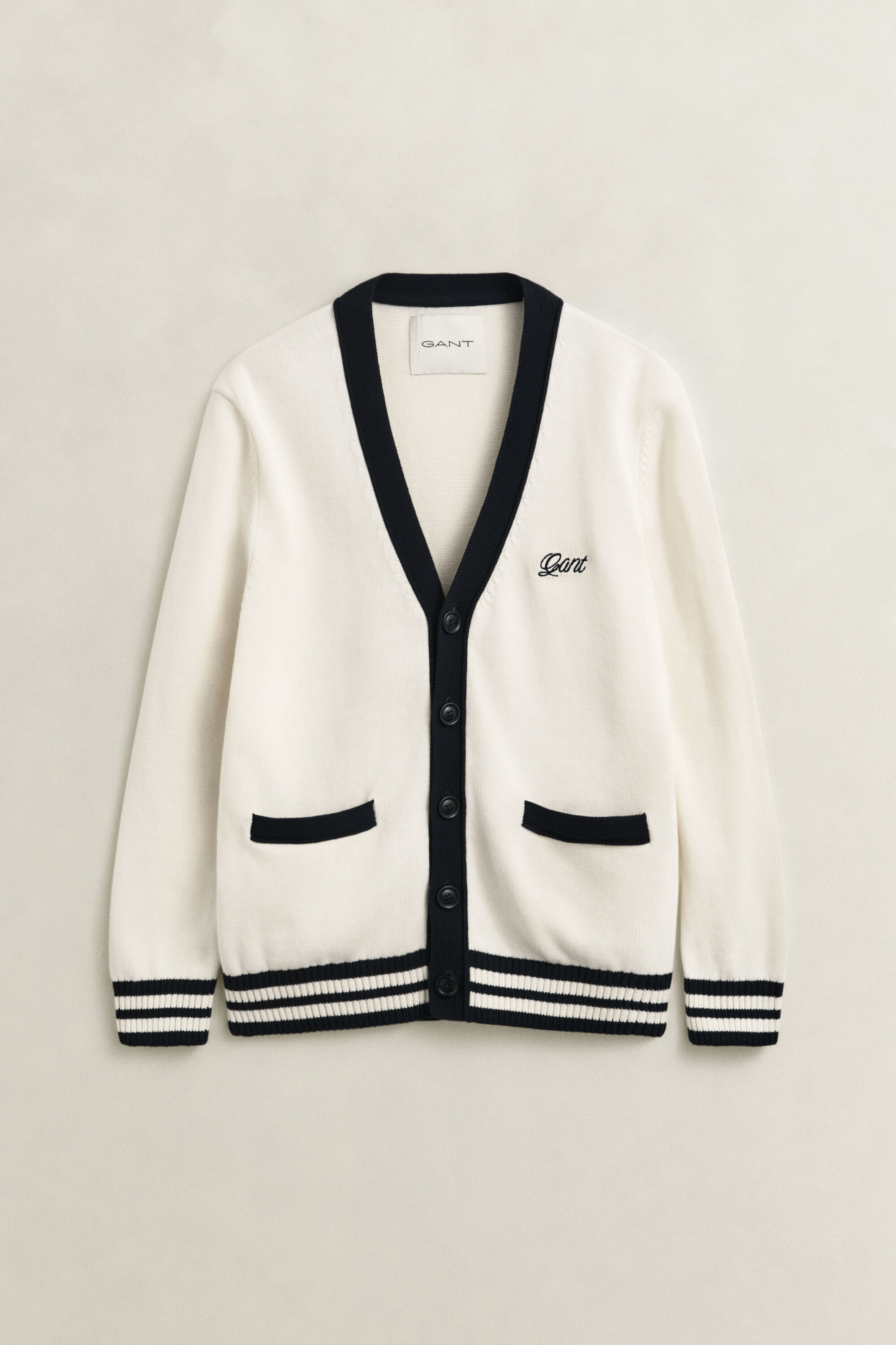 Geknöpfte V-Neck Strickjacke