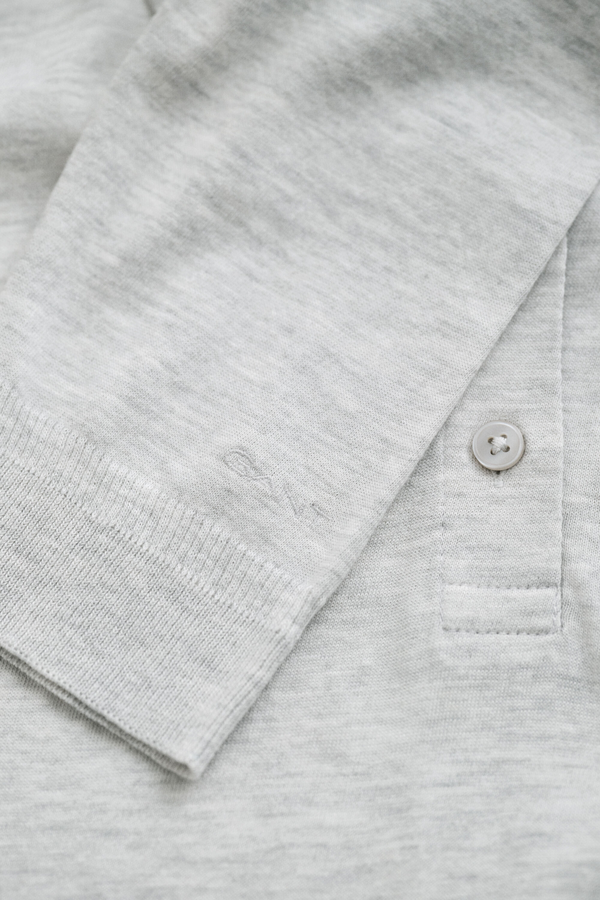 Nahtloses Langarm-Poloshirt