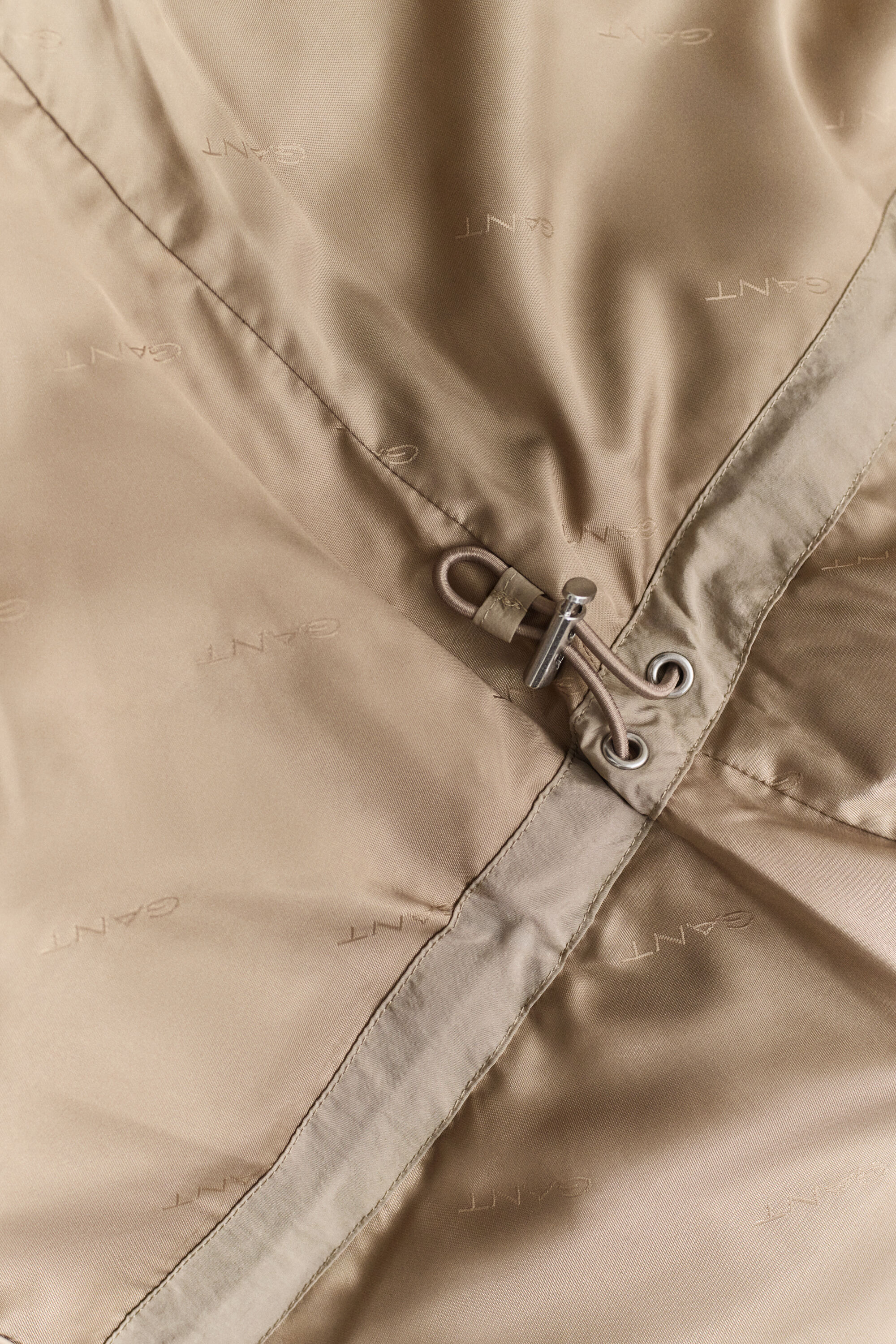 Mittelschwere Daunenjacke