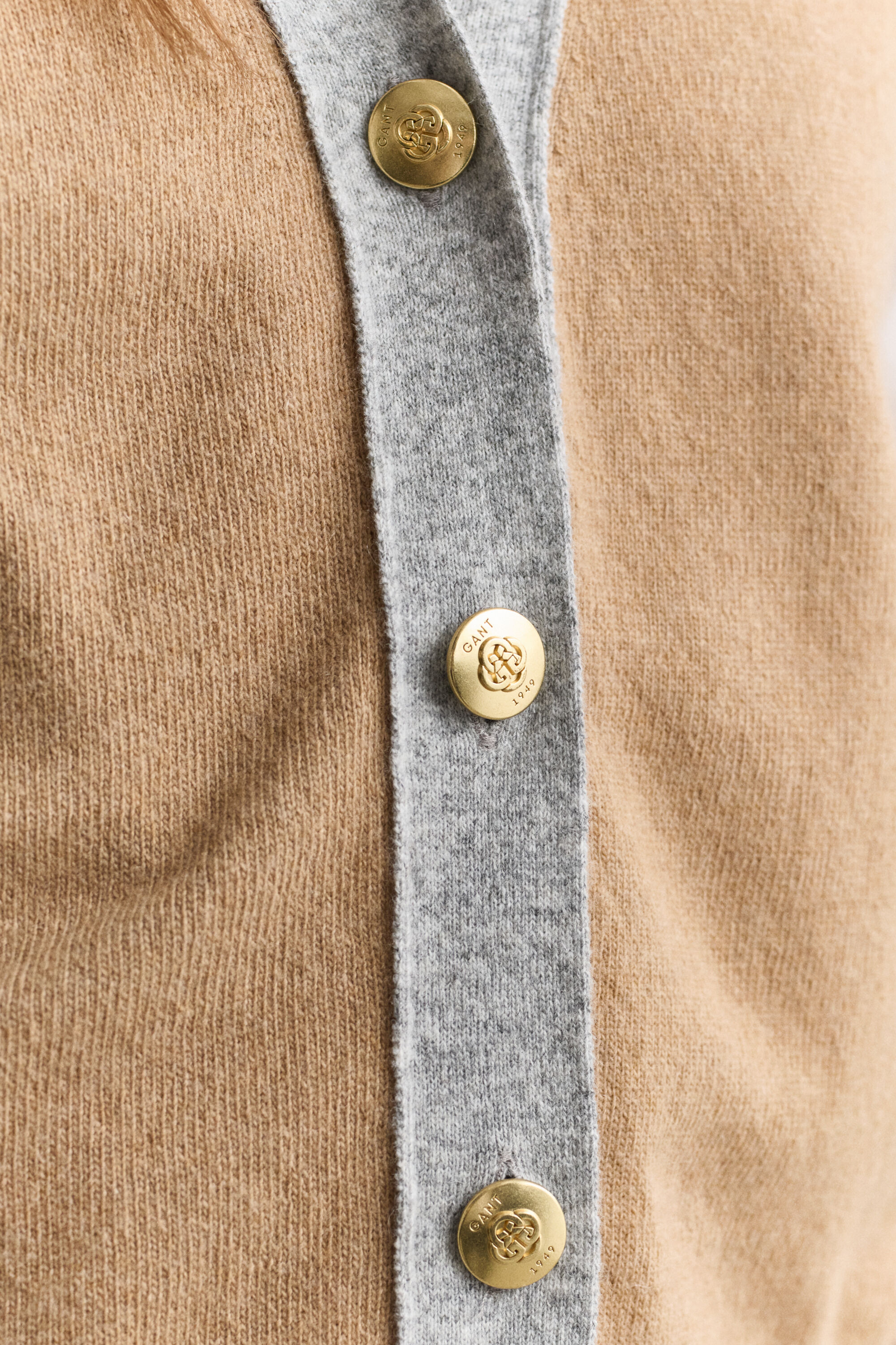 Strickpullunder mit Kontrastdetail