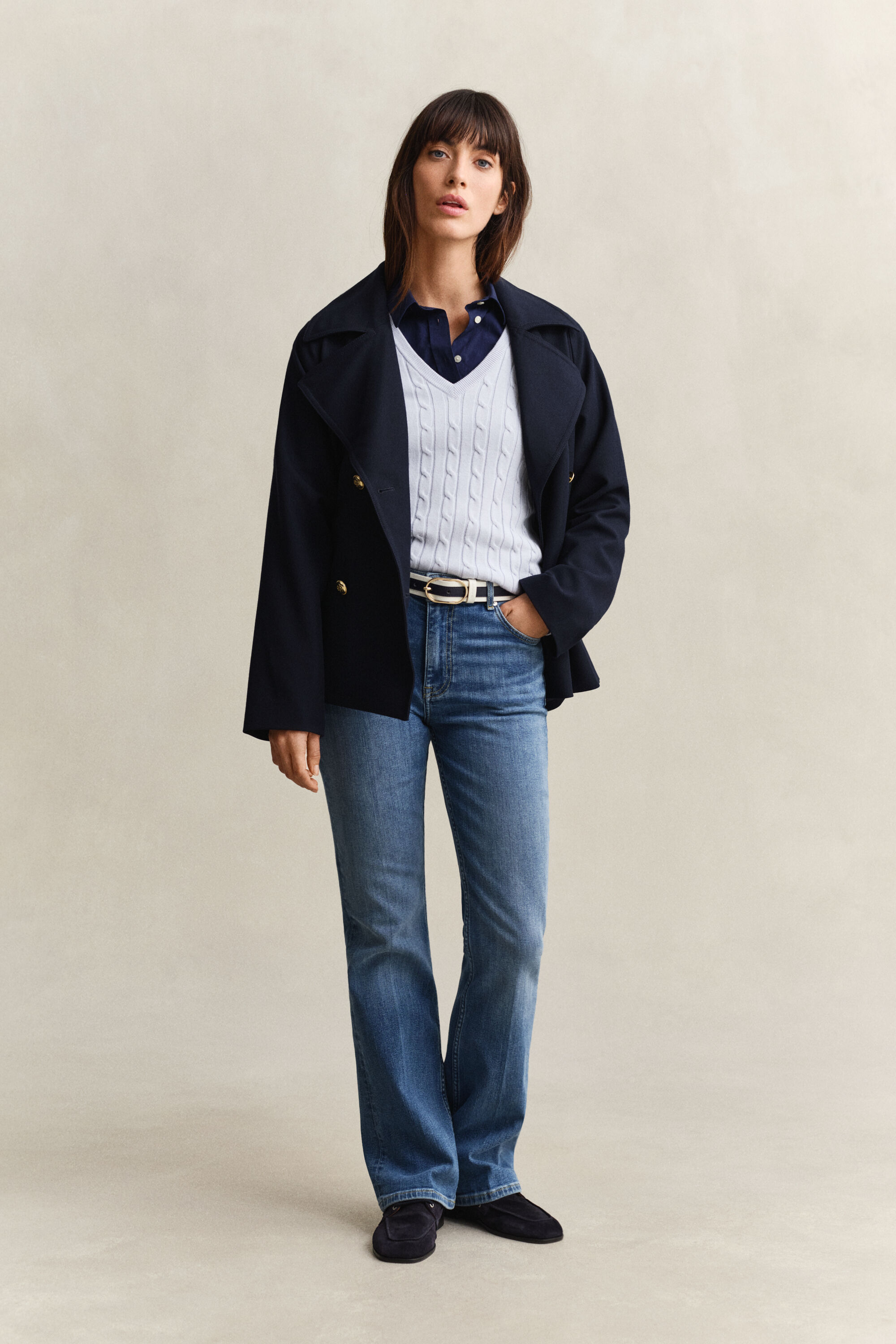 V-Neck Pullover mit Zopfmuster