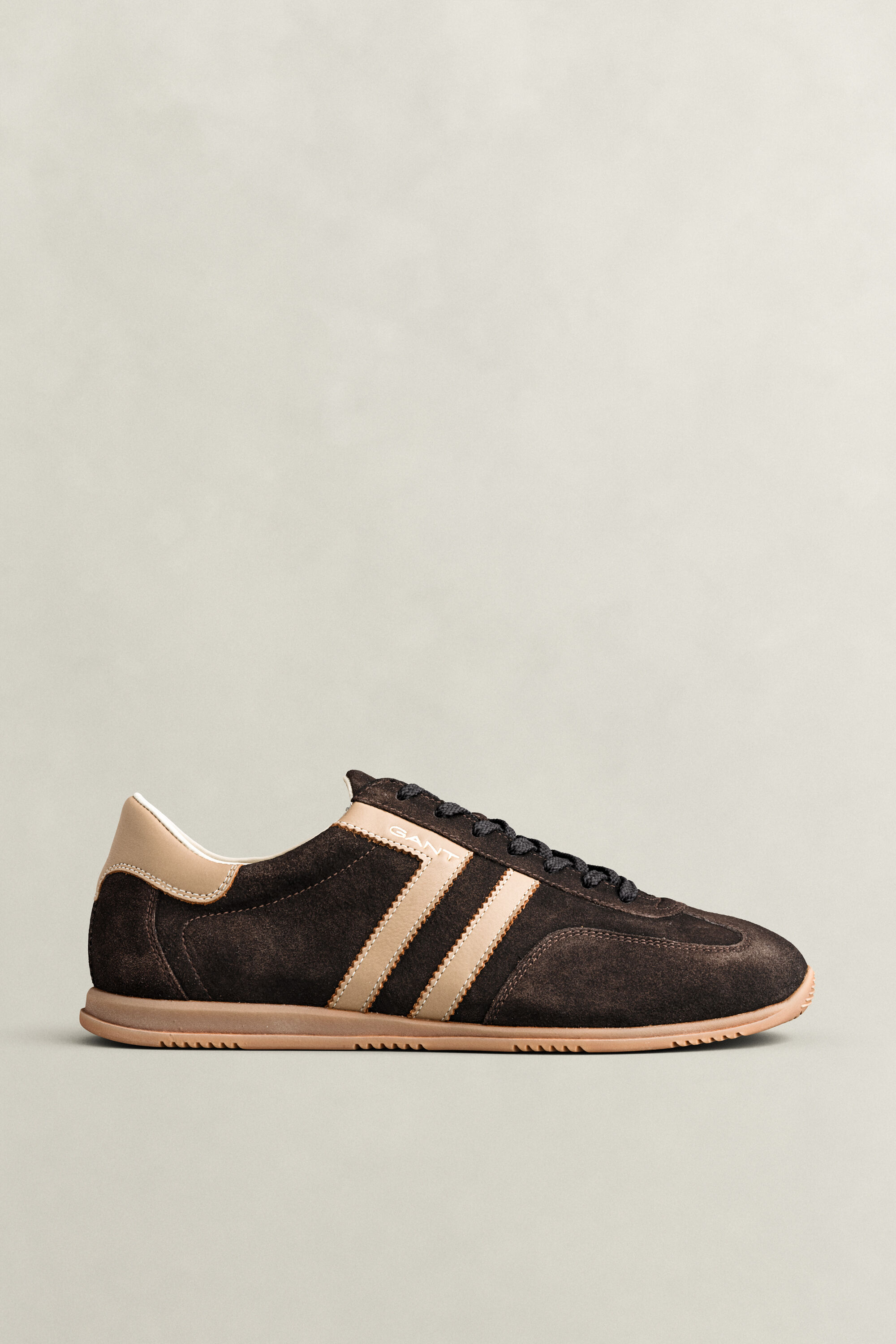 Spearclub Sneaker aus Veloursleder