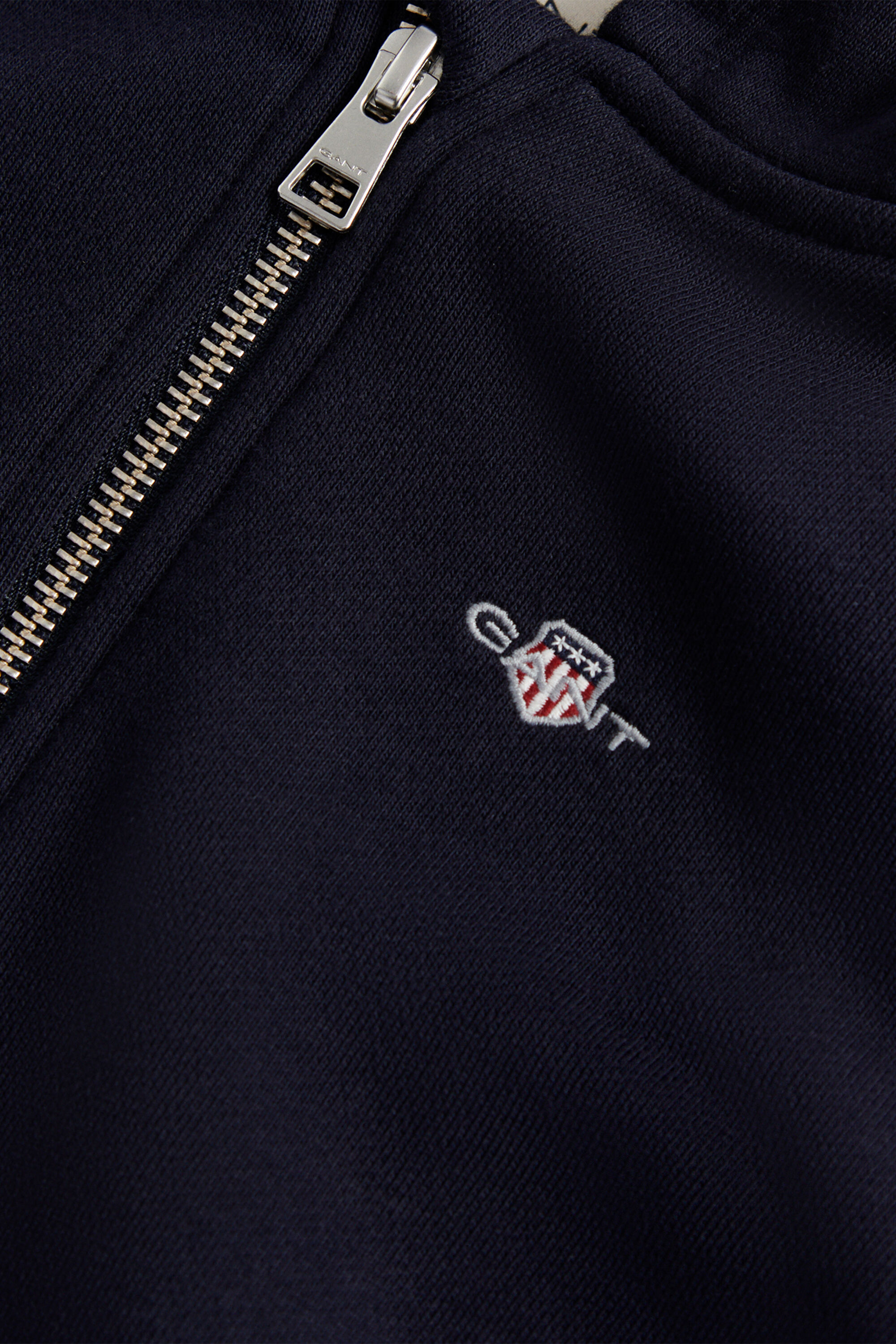 Boys Shield Set mit Sweatjacke, T-Shirt und Sweathose