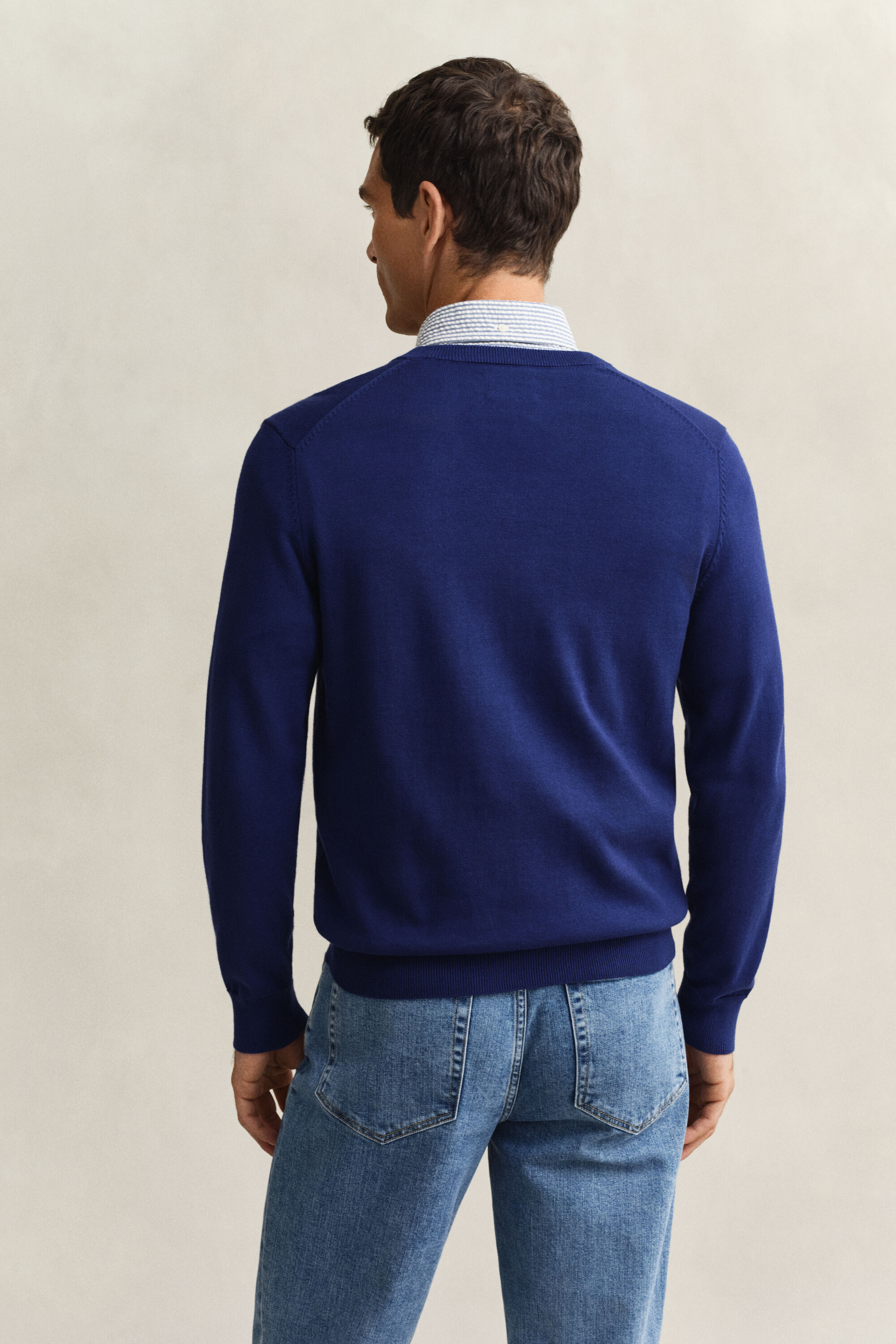 Klassischer V-Neck Pullover aus Baumwolle