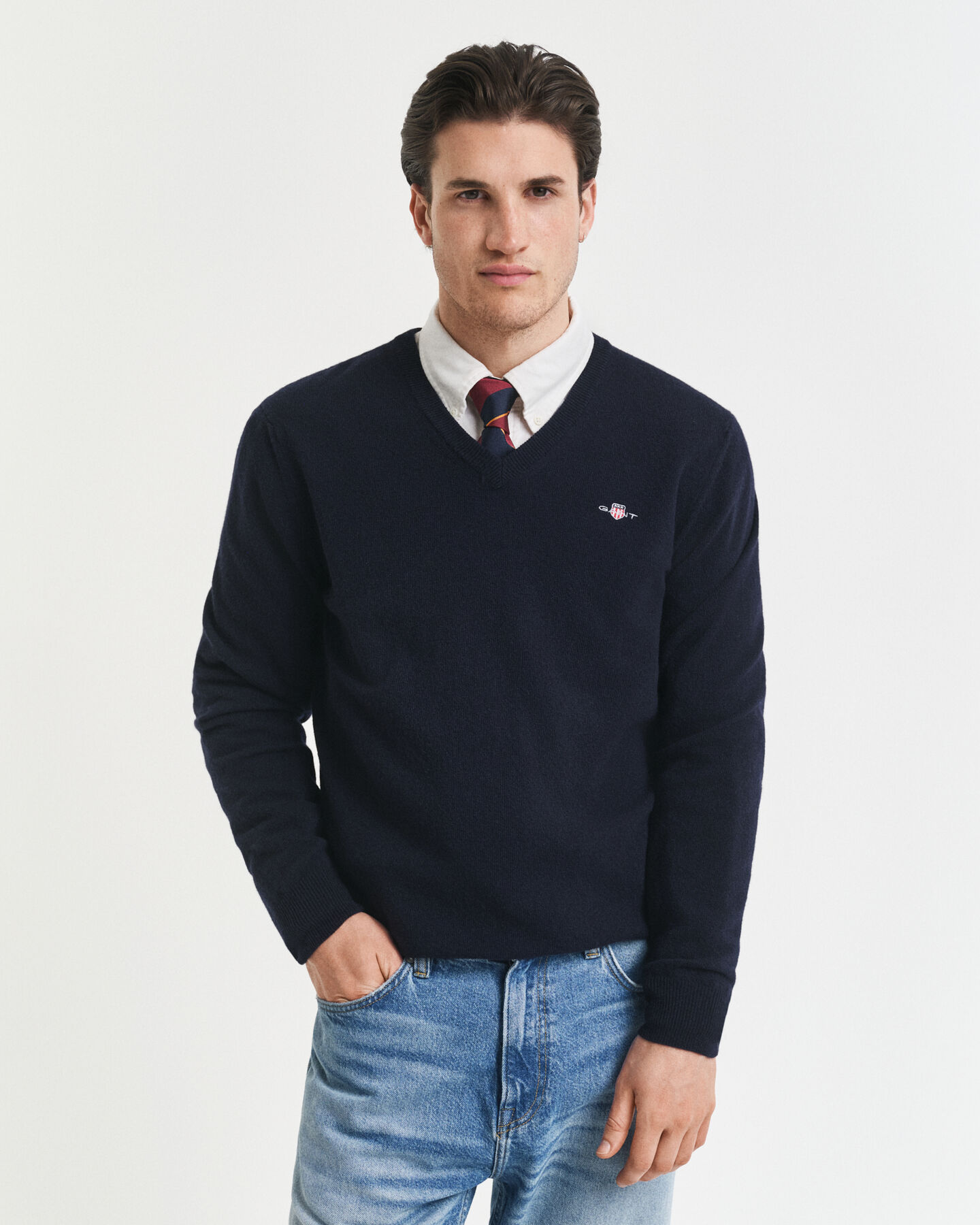 Superfine Lambswool V-Neck Pullover