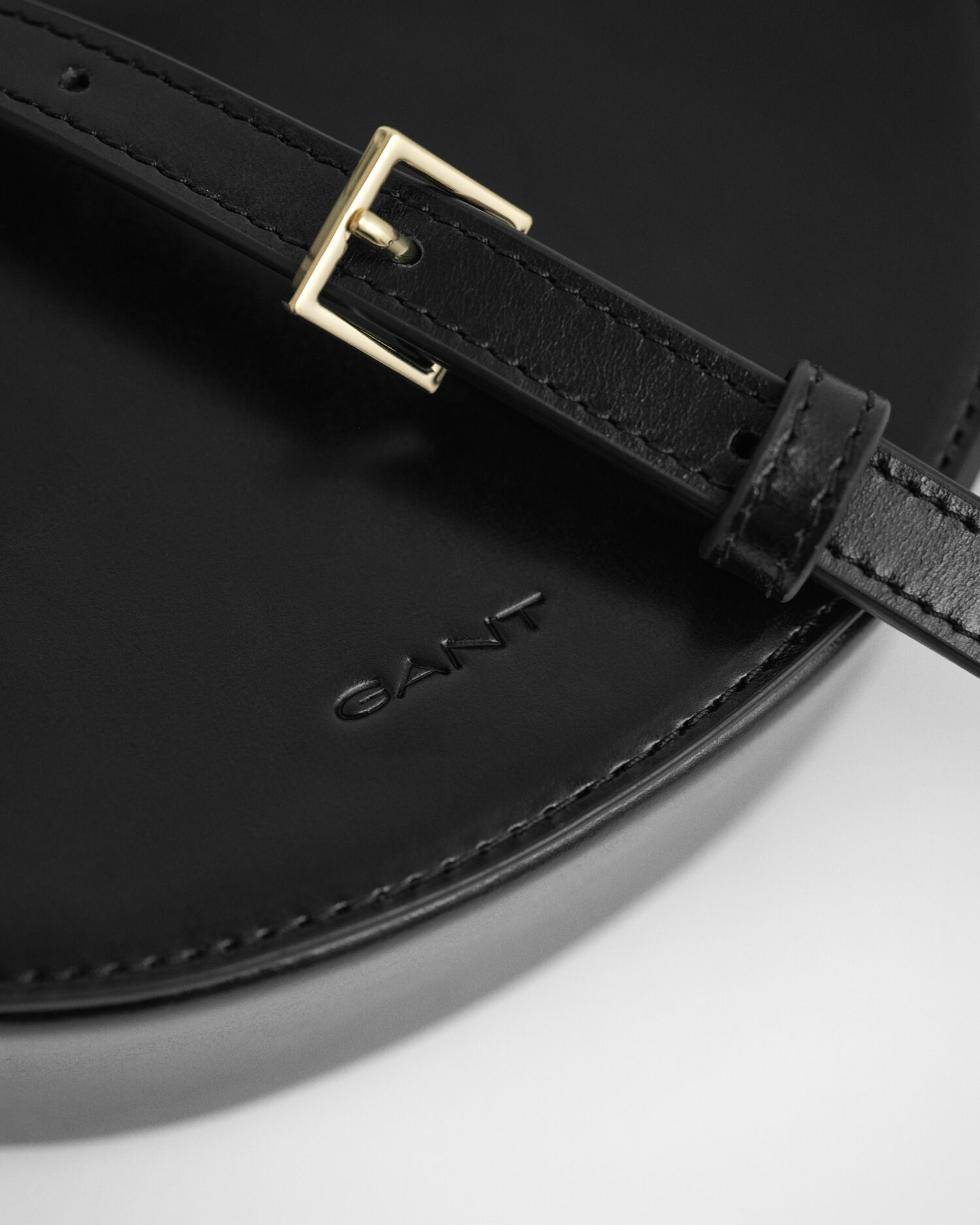 Schultertasche aus Leder