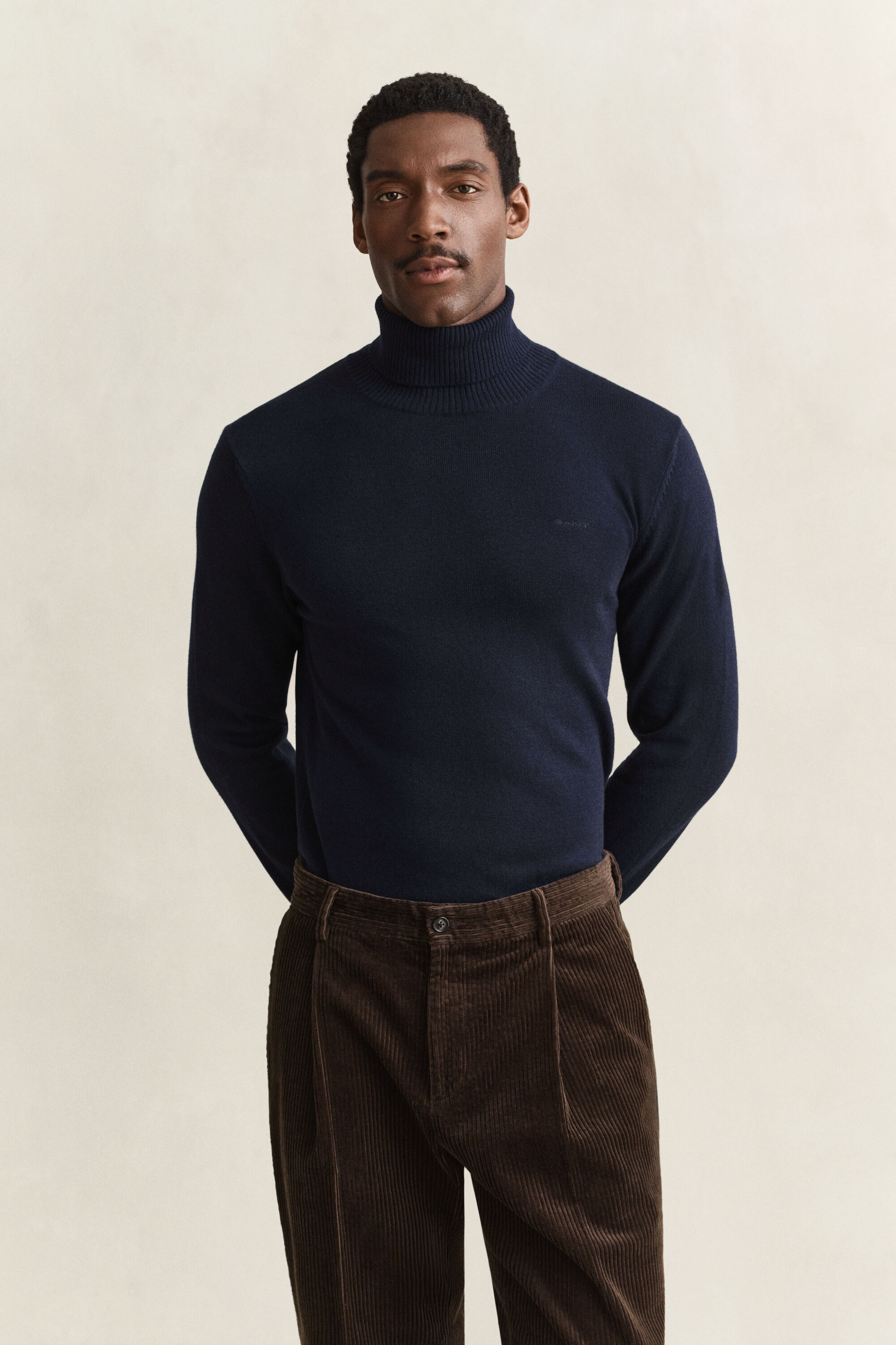 Rollkragenpullover aus Wolle und Baumwolle