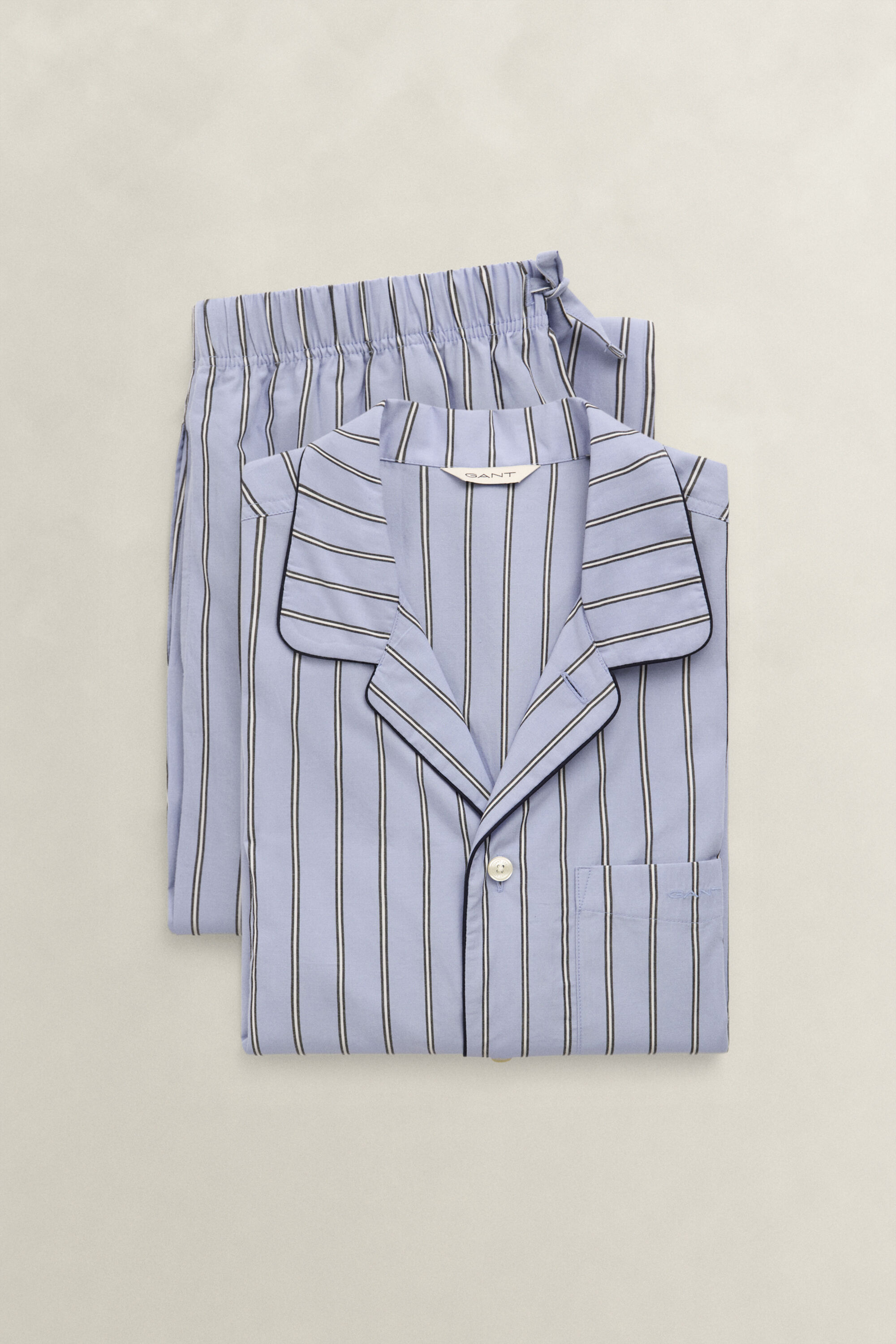 Gestreifter Pyjama aus Popeline