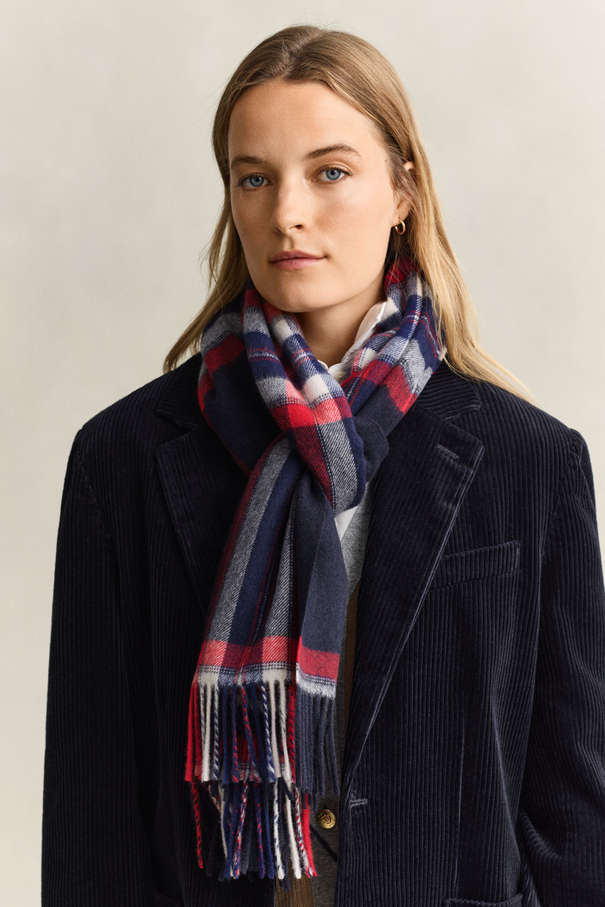 Wollschal mit Tartan-Muster