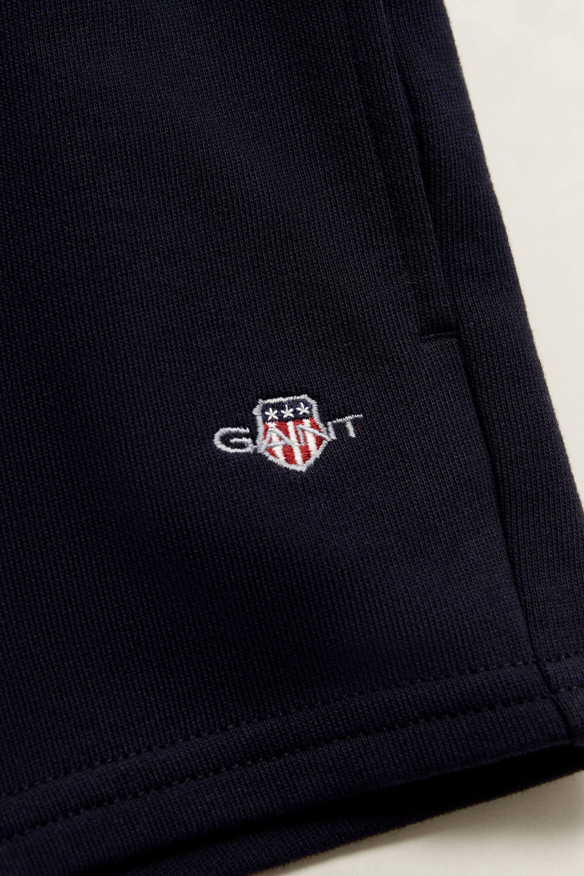 Boys Archive Shield Set mit T-Shirt und Sweatshorts