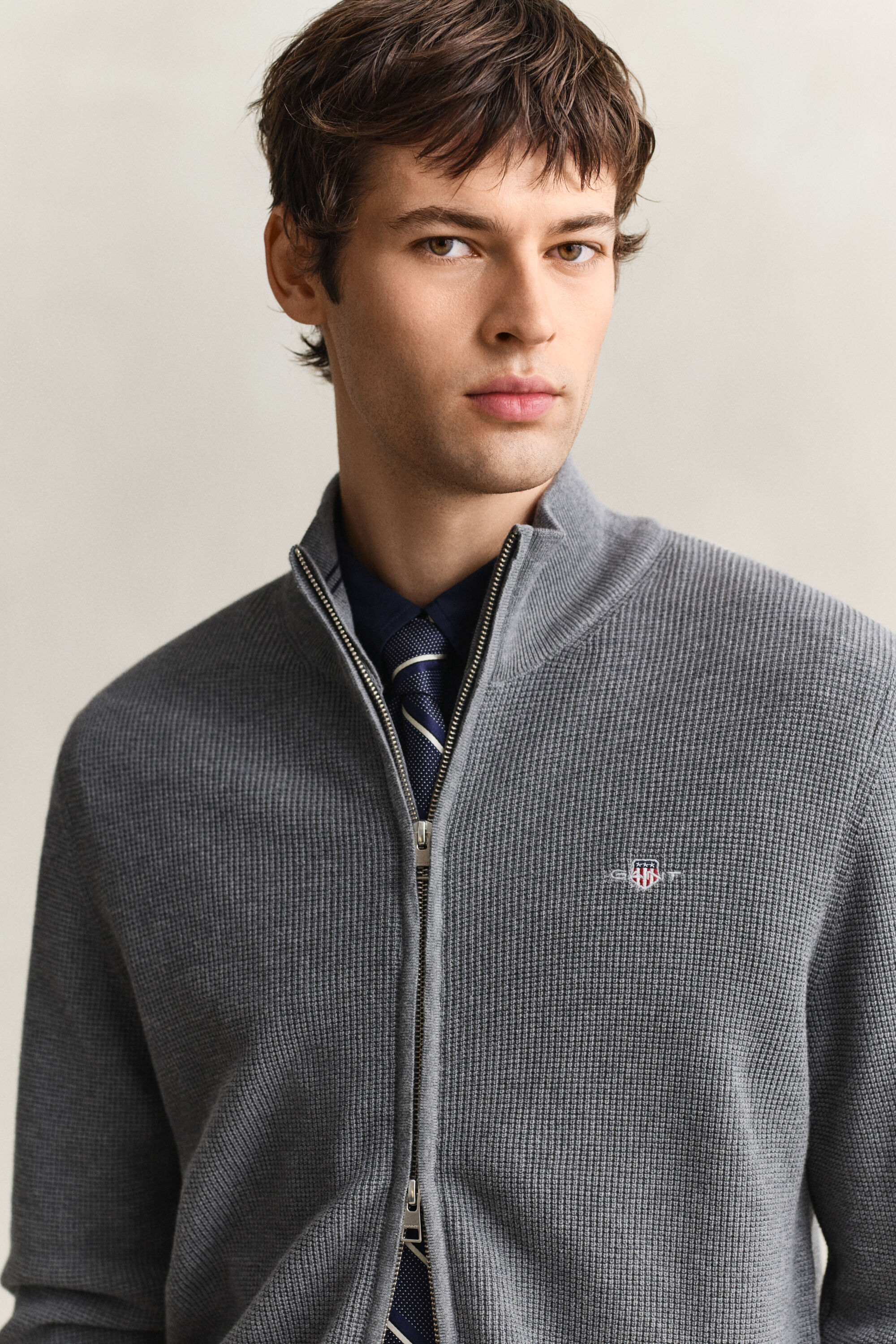 Strickjacke aus strukturierter Baumwolle mit Reißverschluss