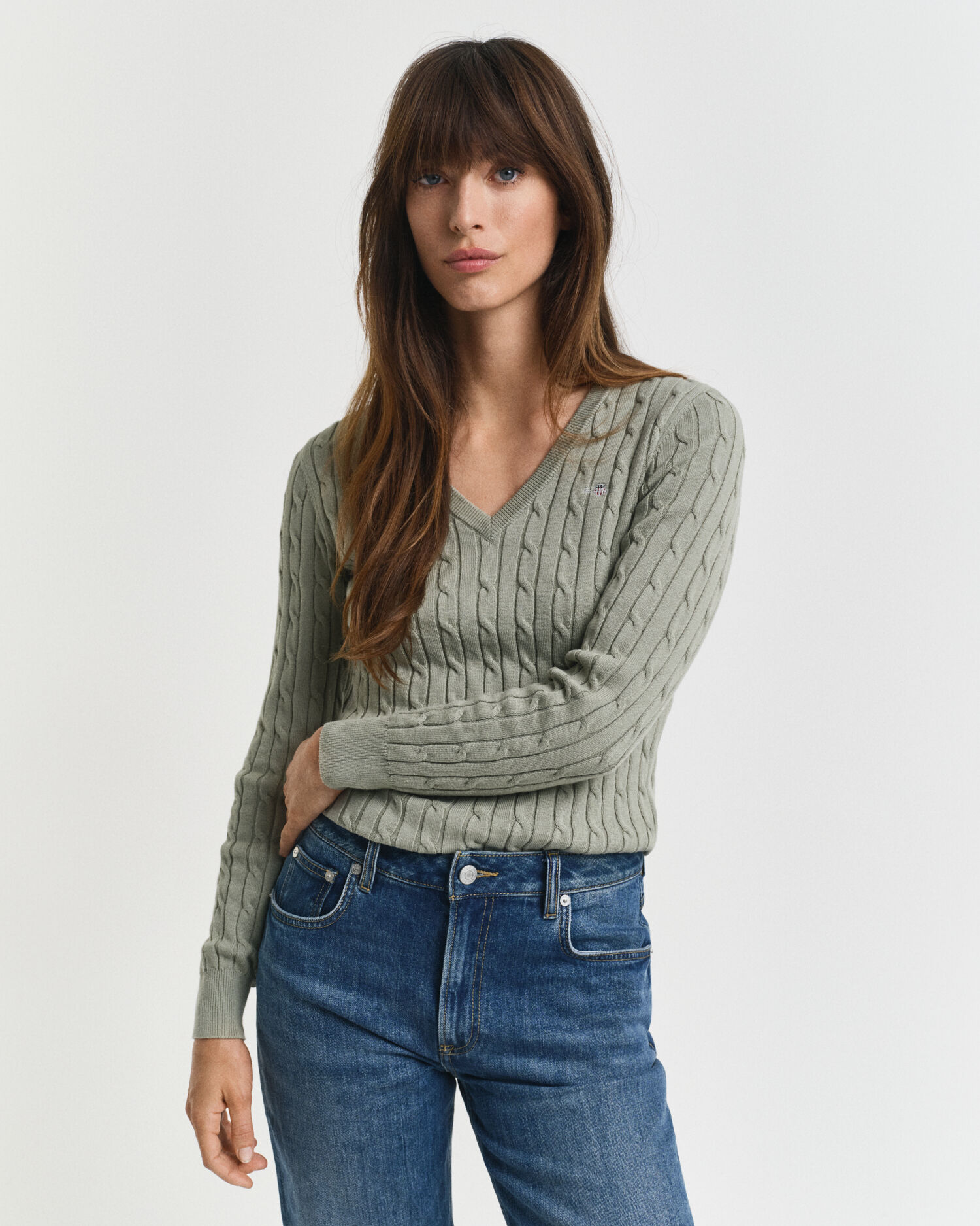 V-Neck Pullover mit Zopfmuster