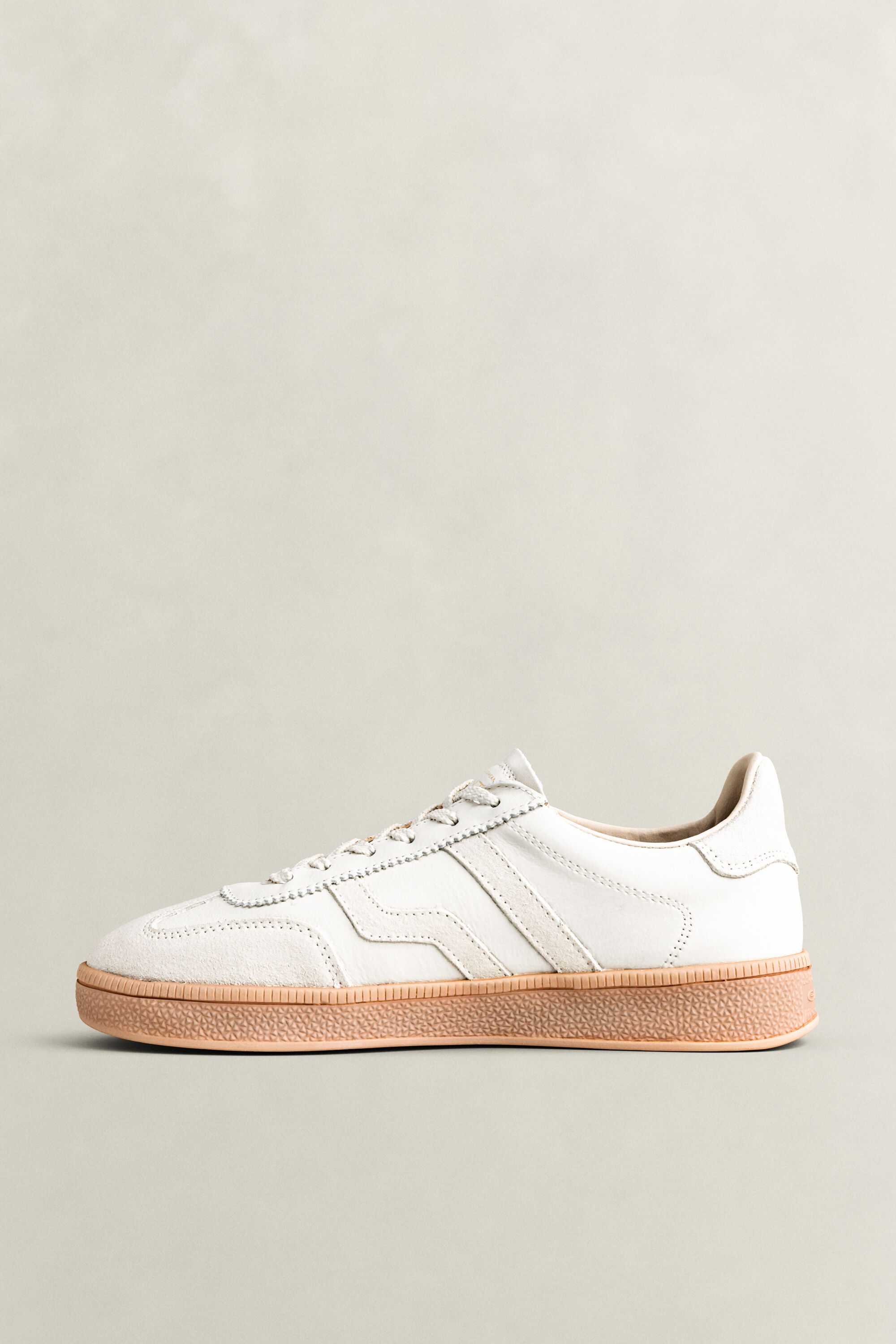 Cuzima Sneaker aus Veloursleder