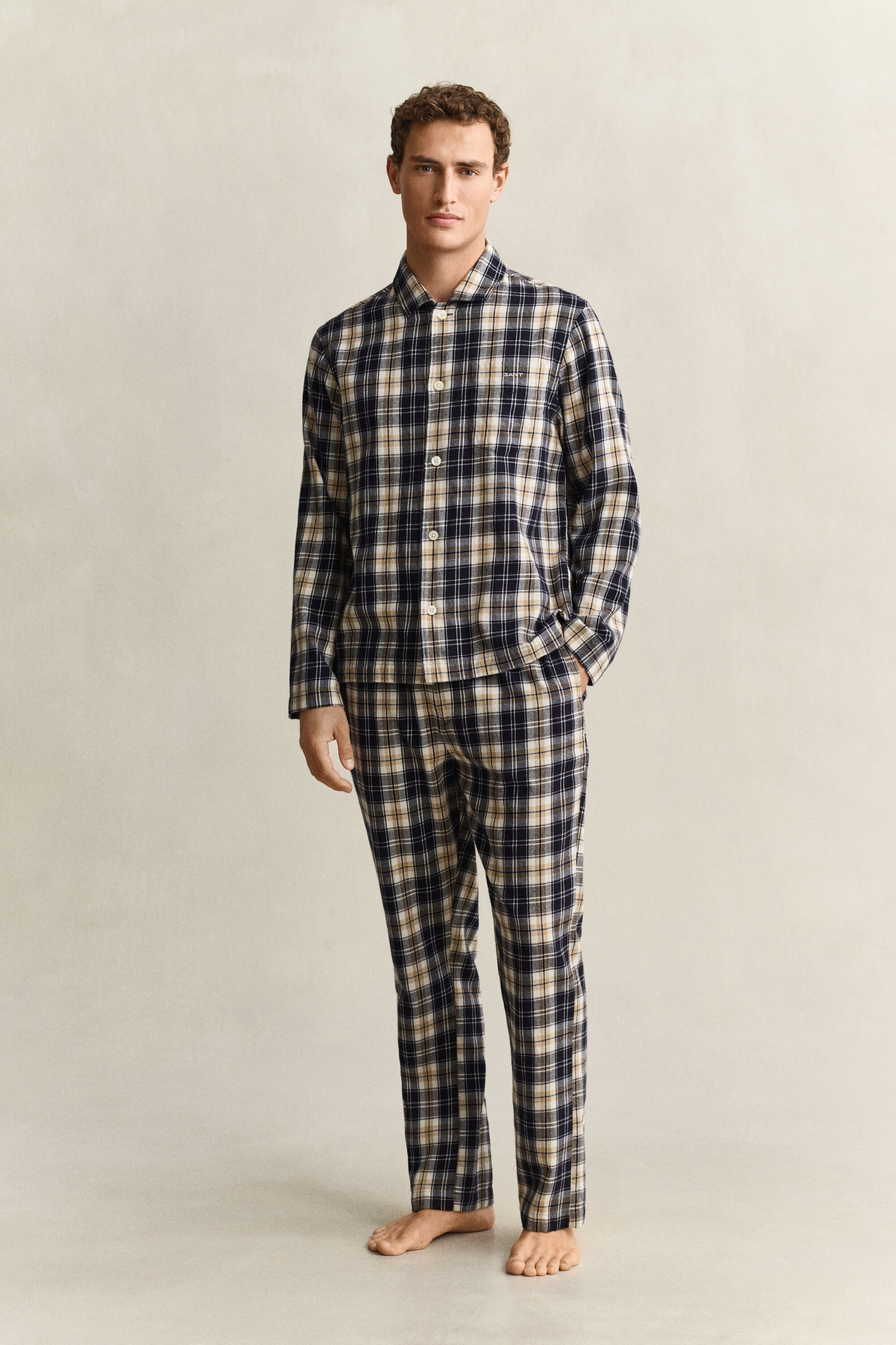 Pyjama mit Karomuster
