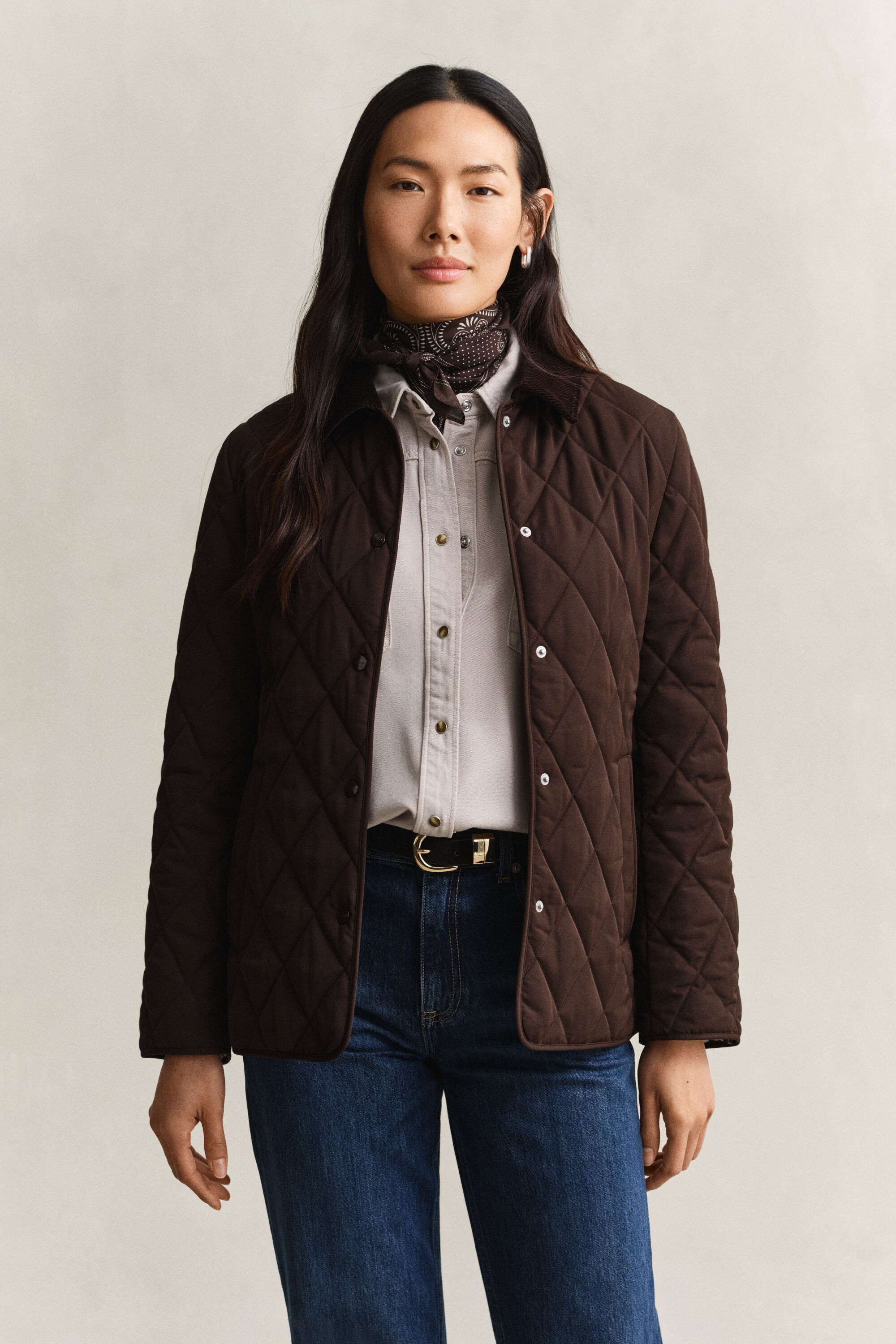 Taillierte Steppjacke
