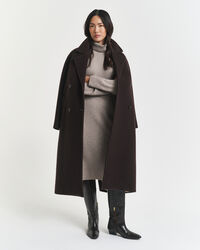 Rollkragenkleid mit Strickdetails