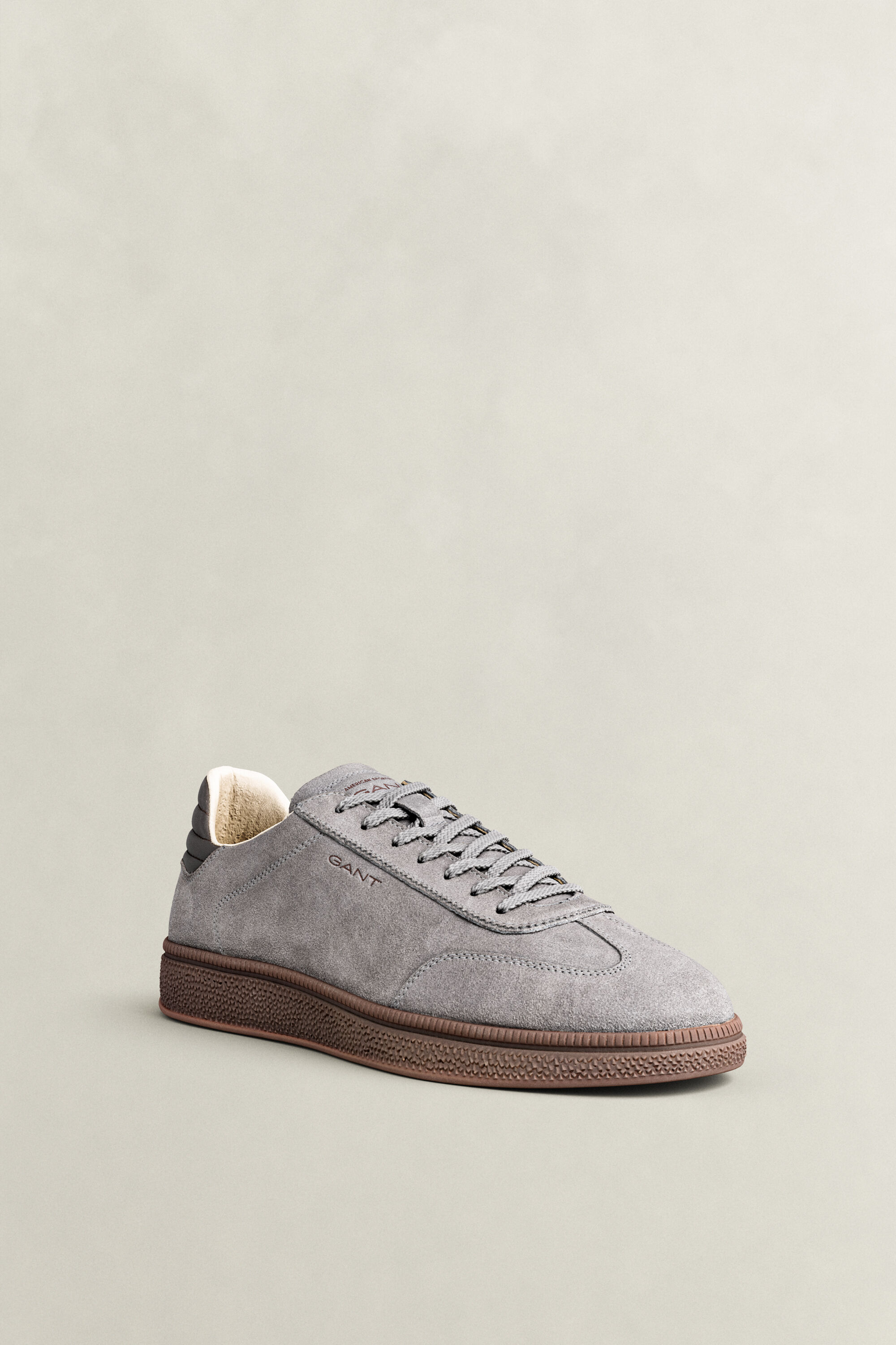 Cuzmo Sneaker aus Veloursleder