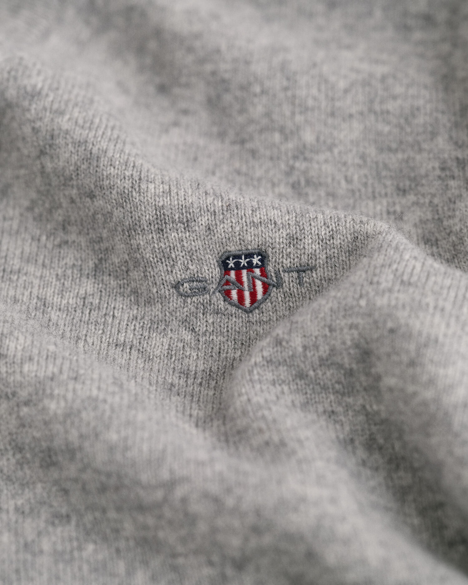 Superfine Lambswool V-Neck Pullover