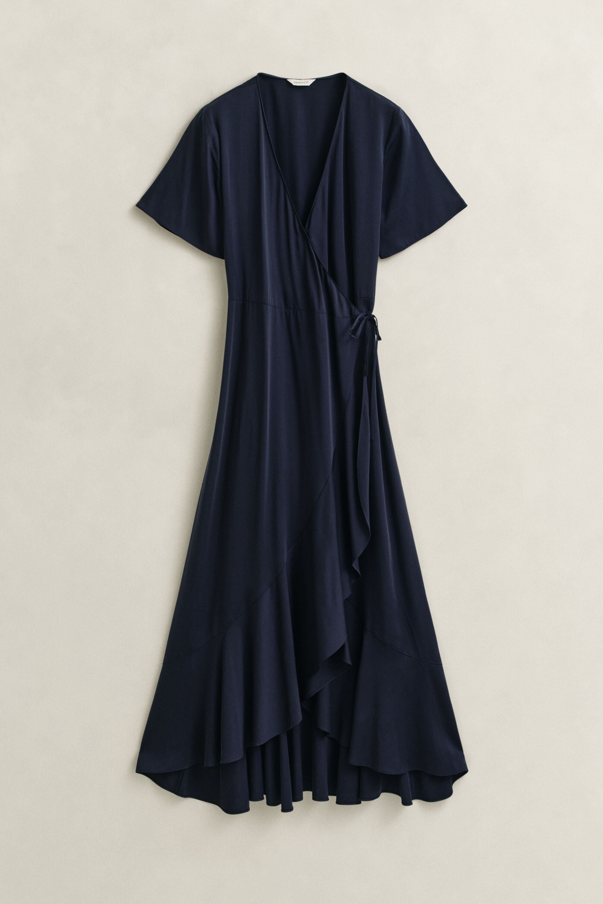 Wickelkleid mit Rüschen