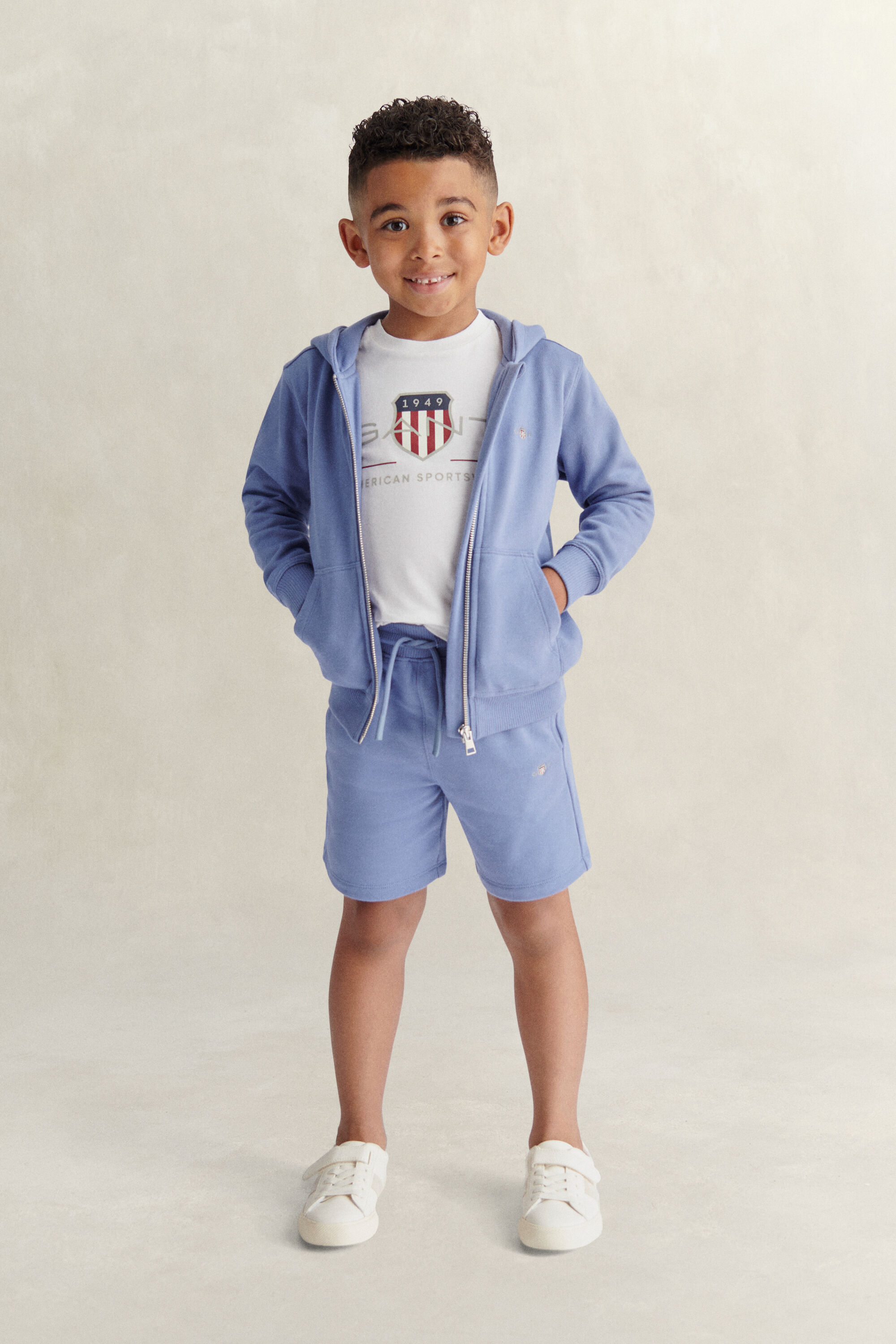 Boys Shield Set mit Sweatjacke, T-Shirt und Sweathose
