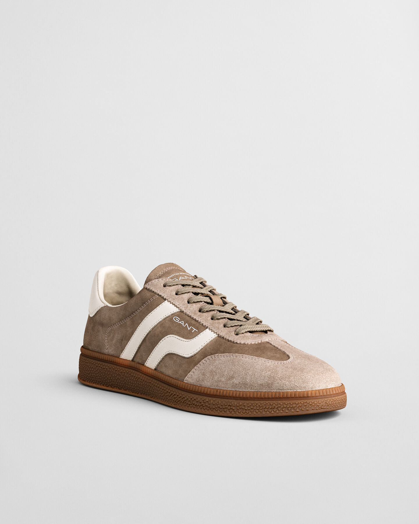 Cuzmo Sneaker aus Veloursleder