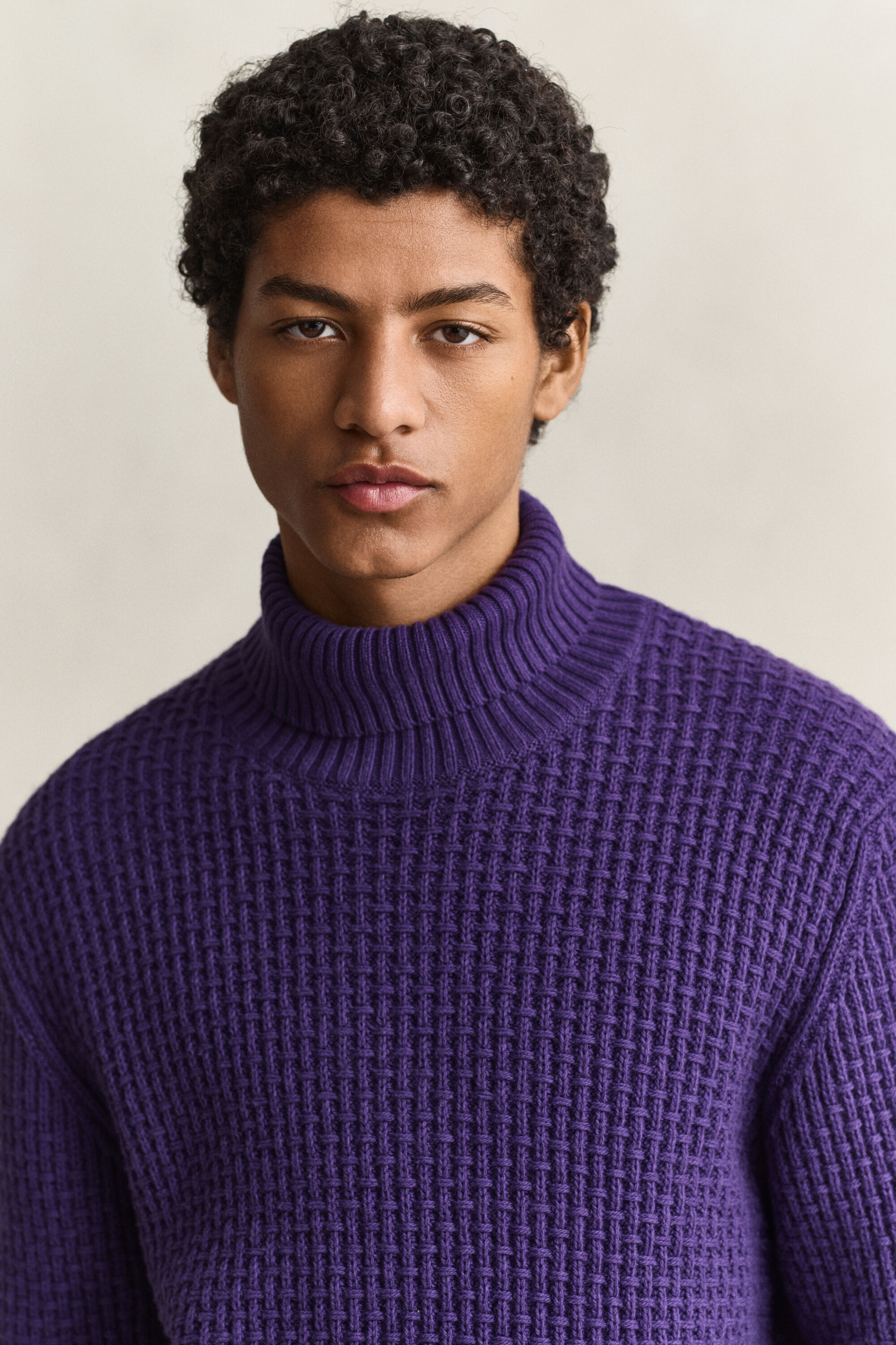 Strukturierter Rollkragenpullover aus Baumwolle und Wolle