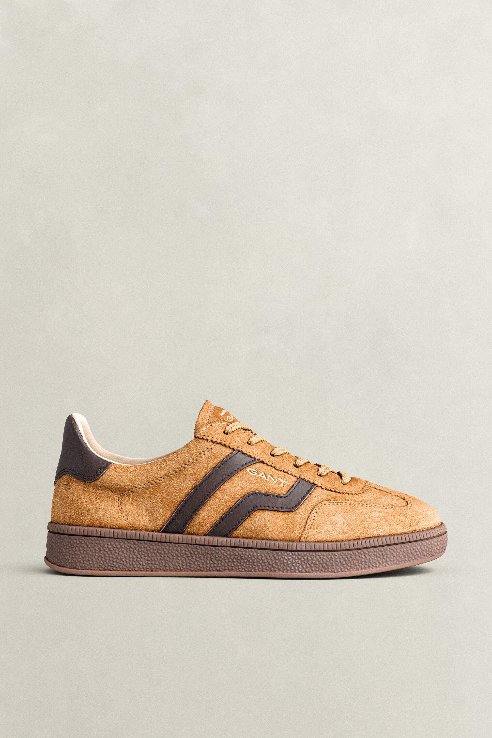 Cuzima Sneaker aus Veloursleder