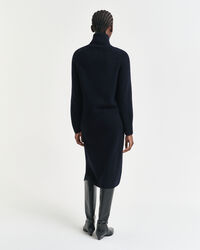 Rollkragenkleid mit Strickdetails