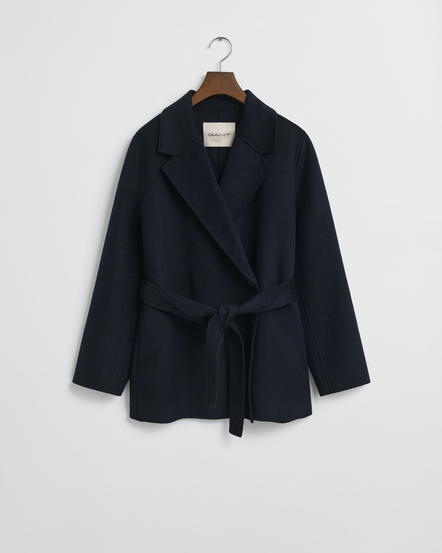 Handgen&auml;hte Jacke mit G&uuml;rtel