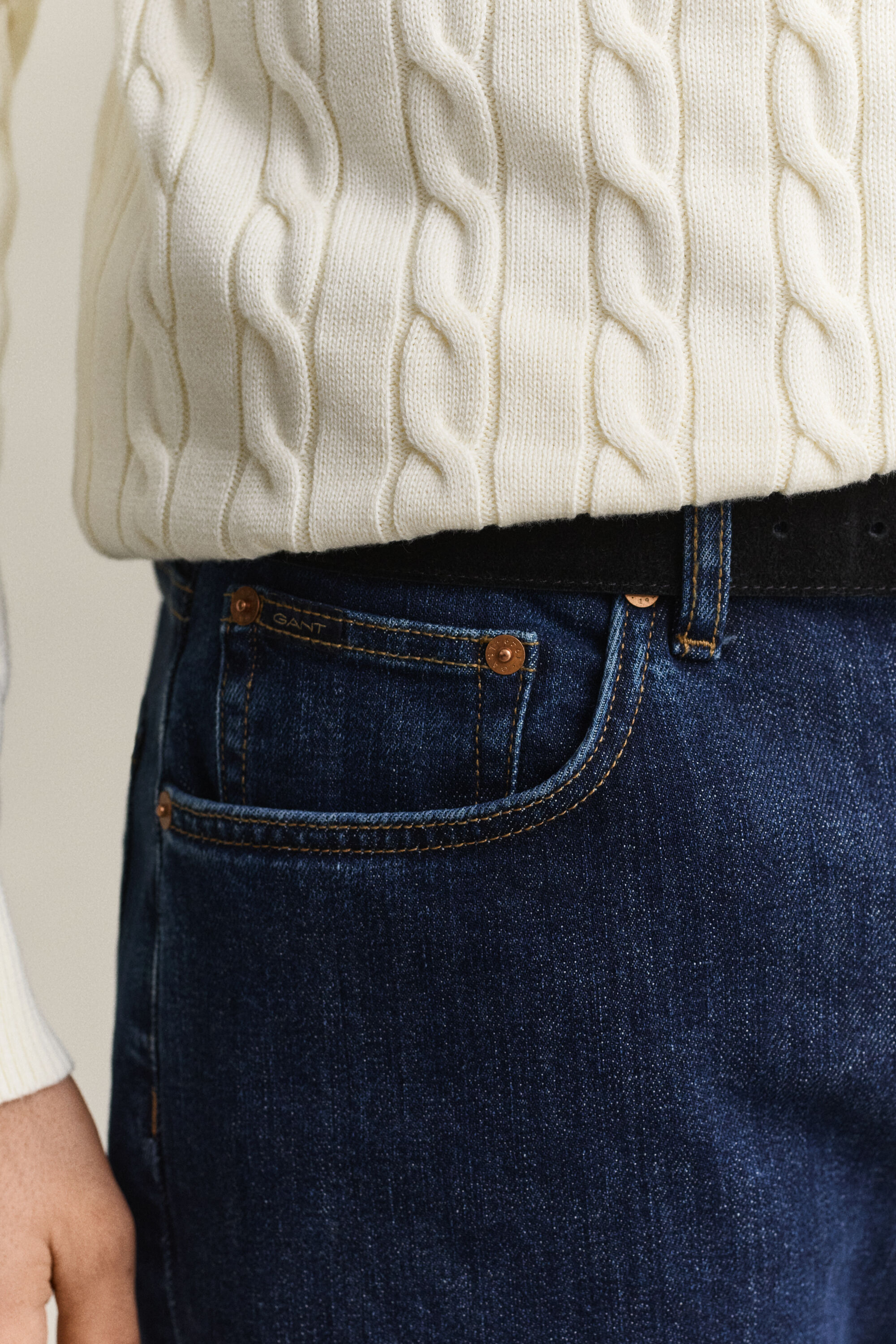 Regular Fit Clean Wash Jeans