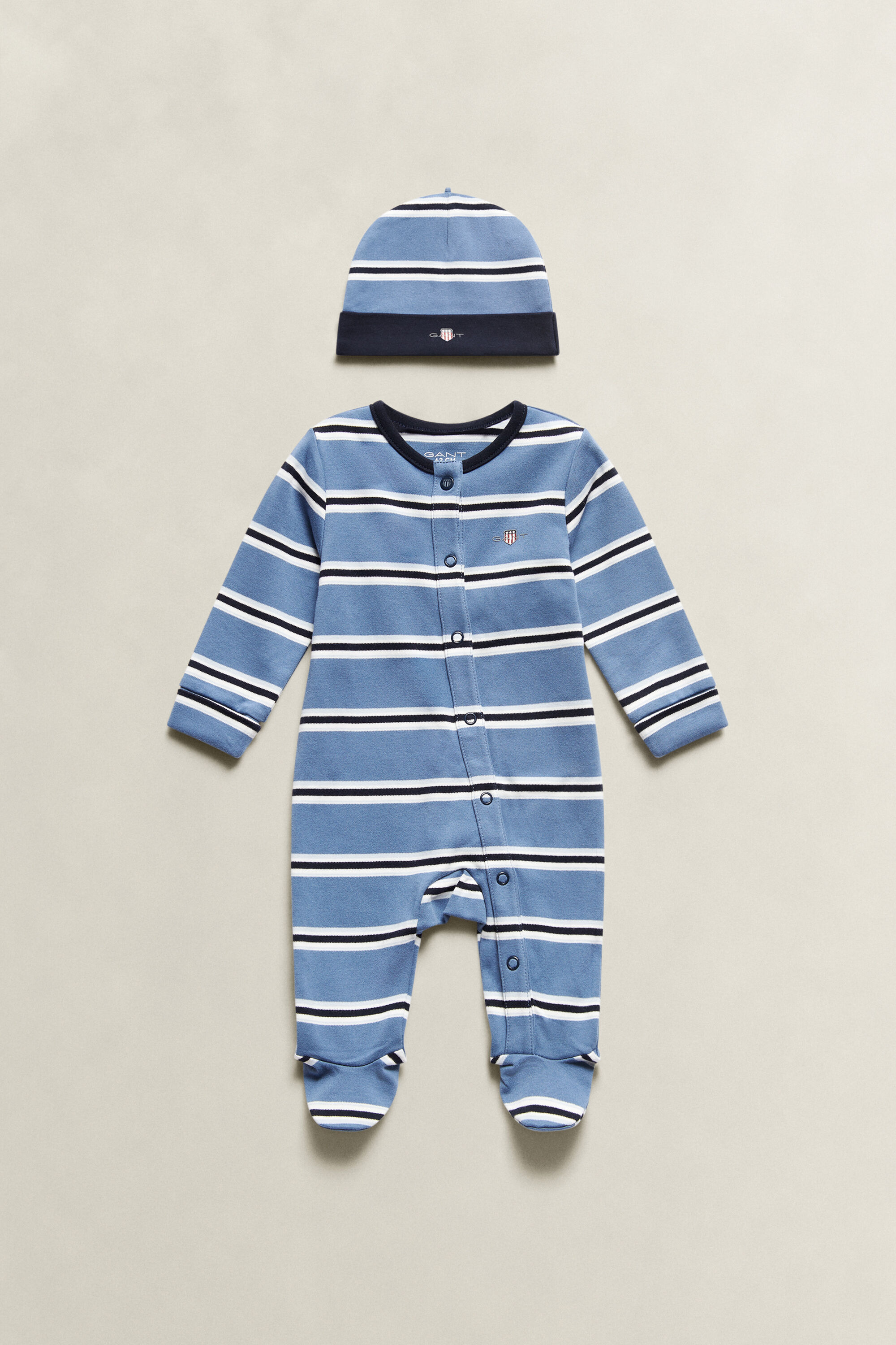 Baby Boys Shield Set mit Schlafanzug und Mütze