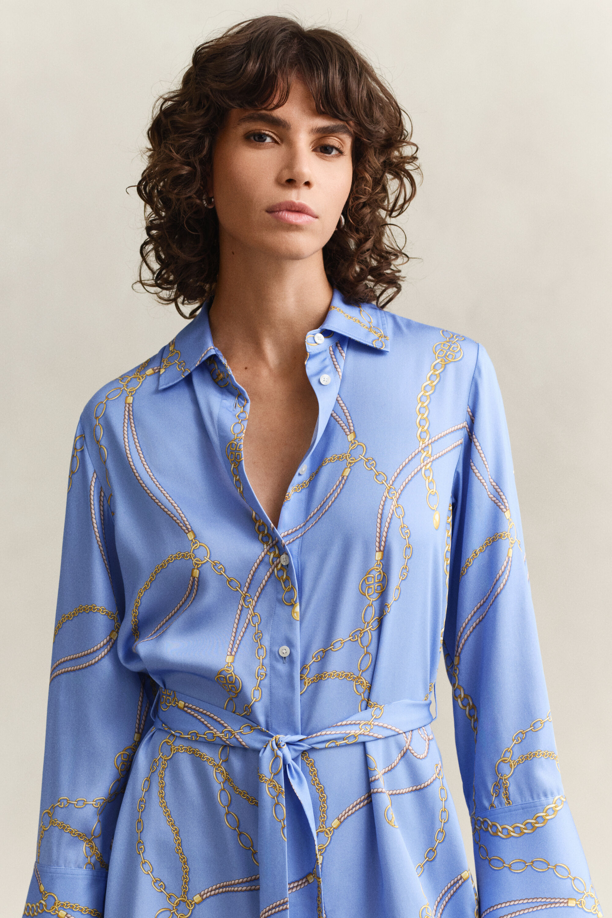 Hemdblusenkleid mit Gürtel