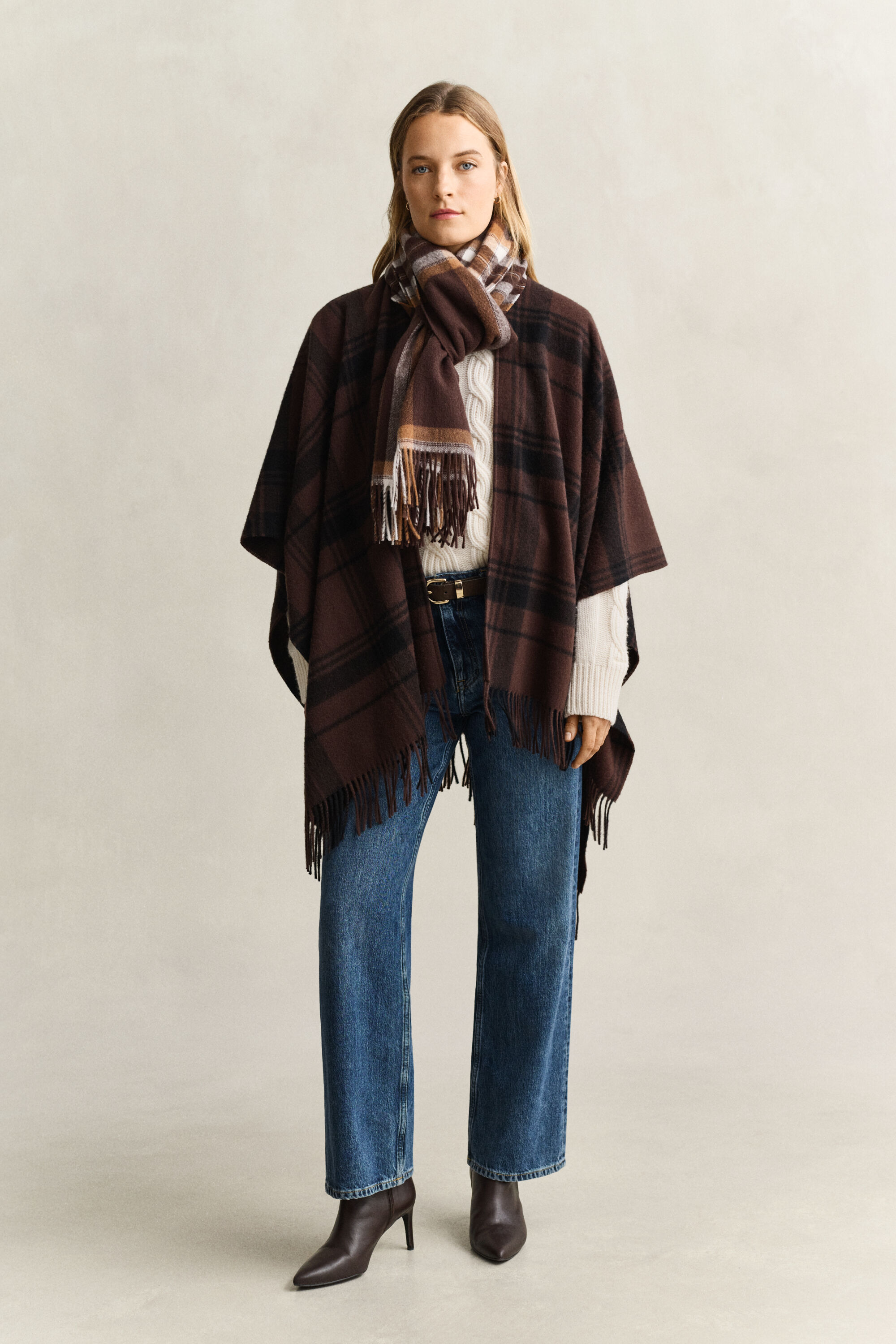 Karierter Wollponcho