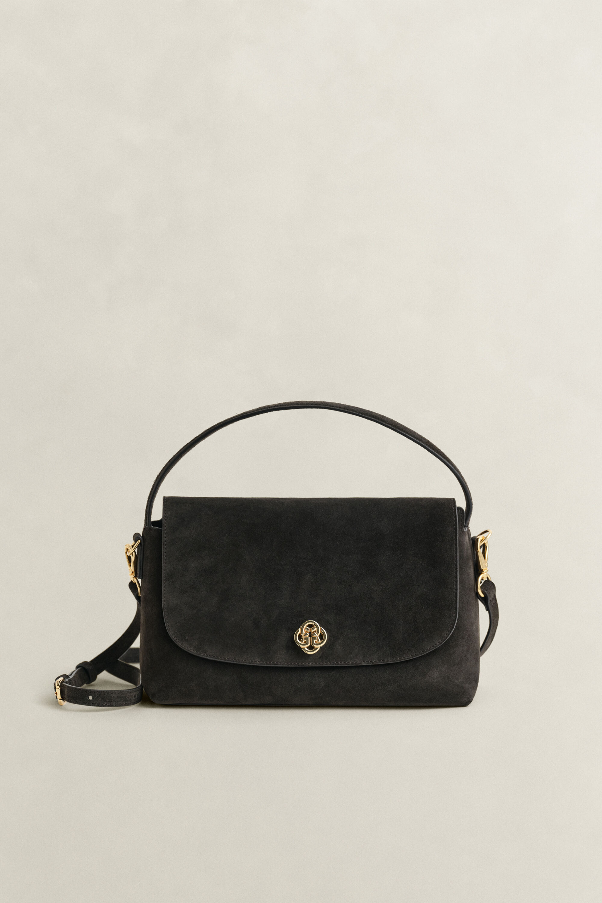Slouchy Schultertasche aus Veloursleder