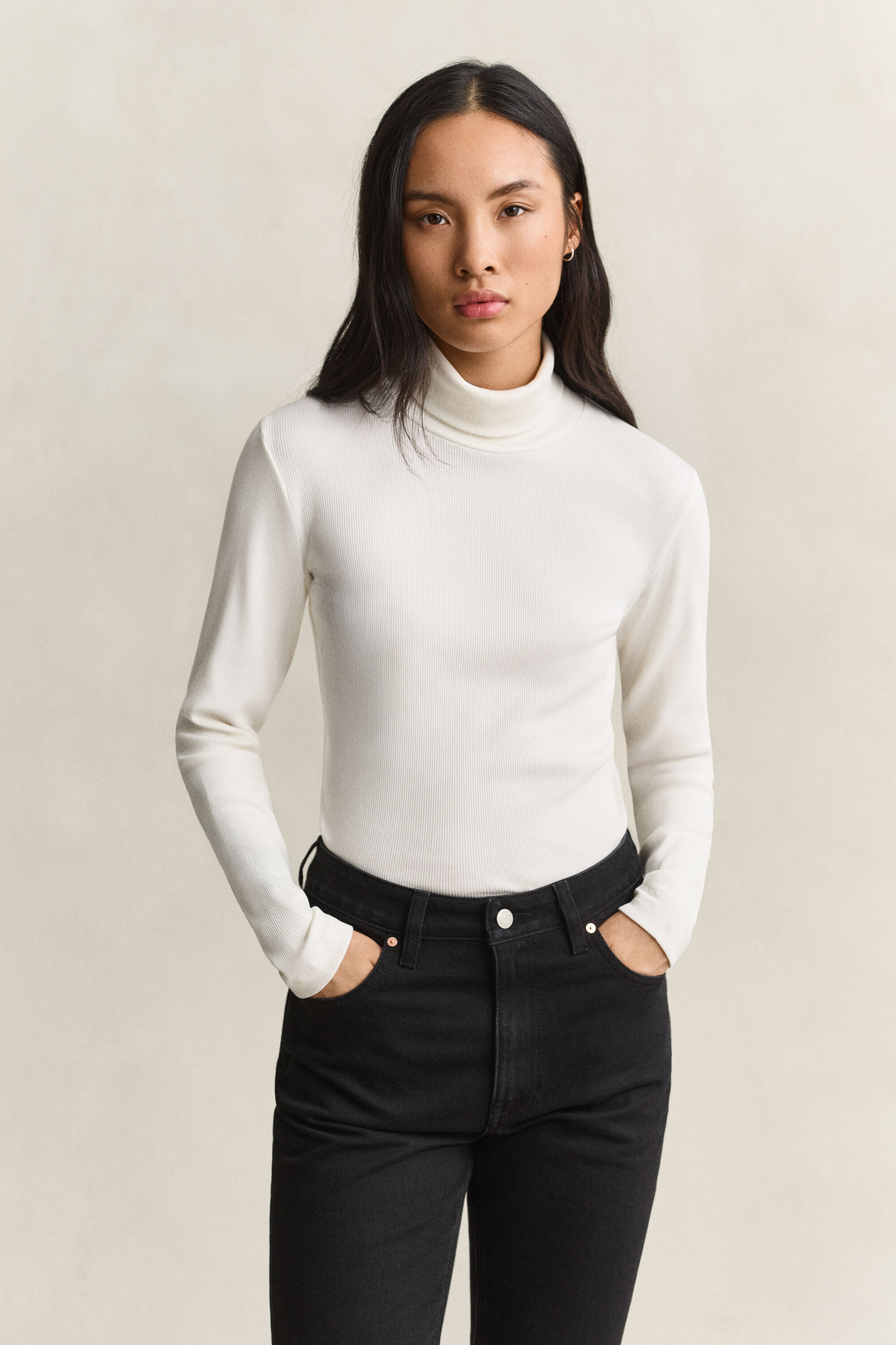 Geripptes Rollkragenshirt