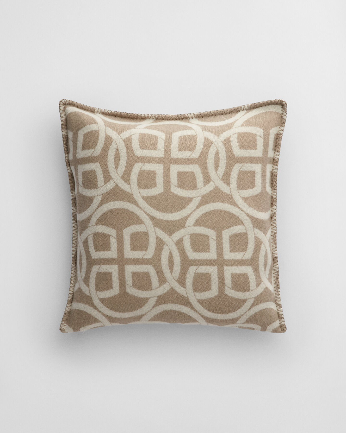 Monogram Kissenh&uuml;lle aus Wolle